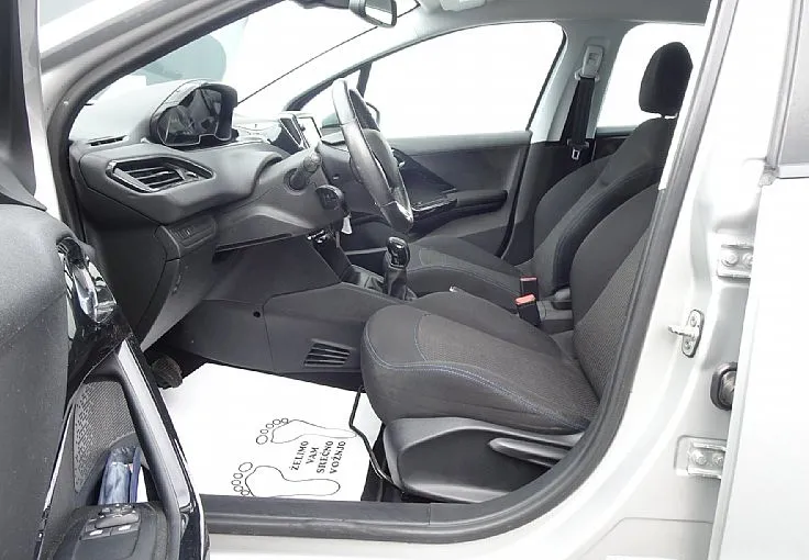 Zunanja slika - Peugeot 208 - 1.6 BlueHDi - ODLIČEN - FINANCIRANJE BREZ POLOGA - 9