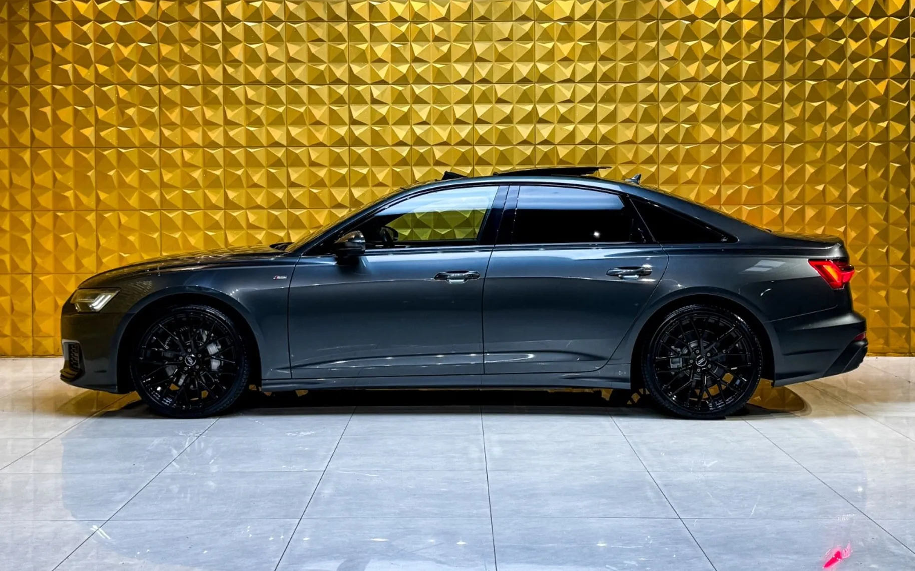 Zunanja slika - Audi A6 - 50 TDI Quattro AUT-S Line-PANO-MATRIX-HLAJENJE - 6