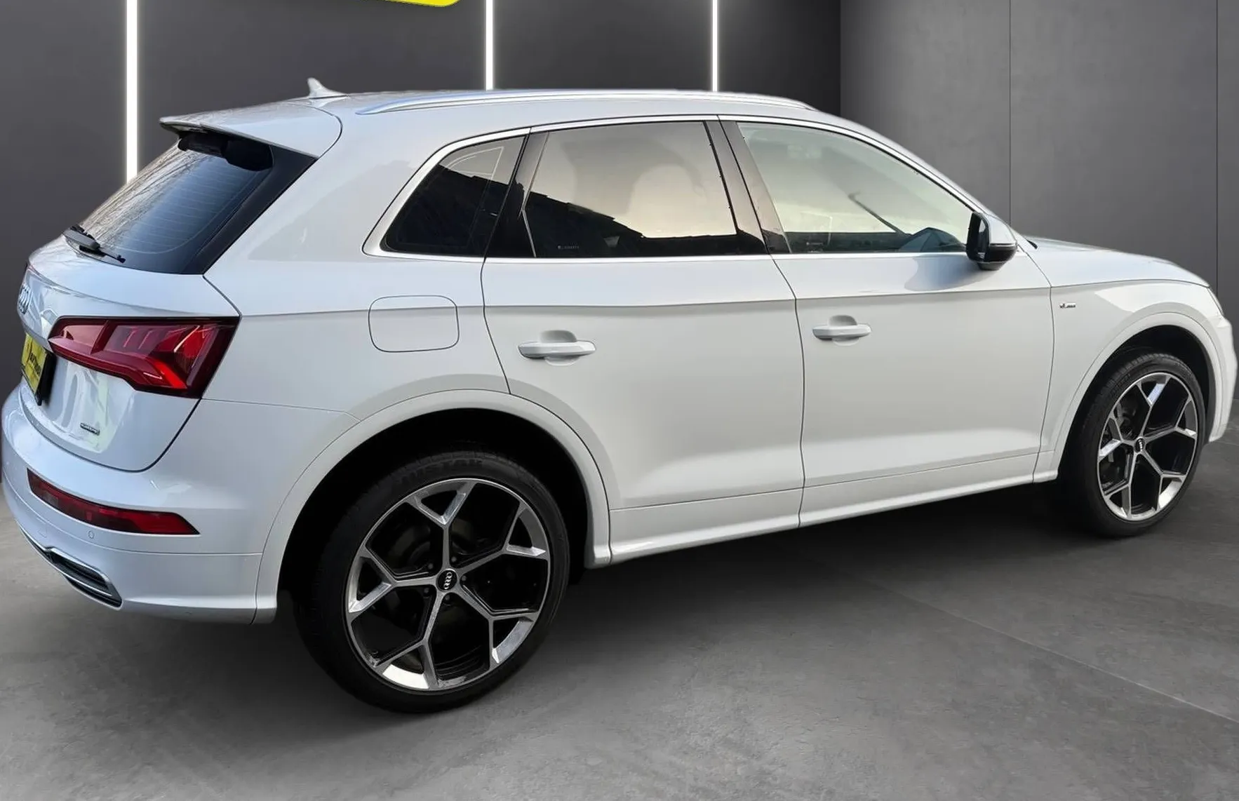 Zunanja slika - Audi Q5 - 40 TDI QUATTRO S-LINE FUL LED NAVI ACC LINE ASSI.. - 8