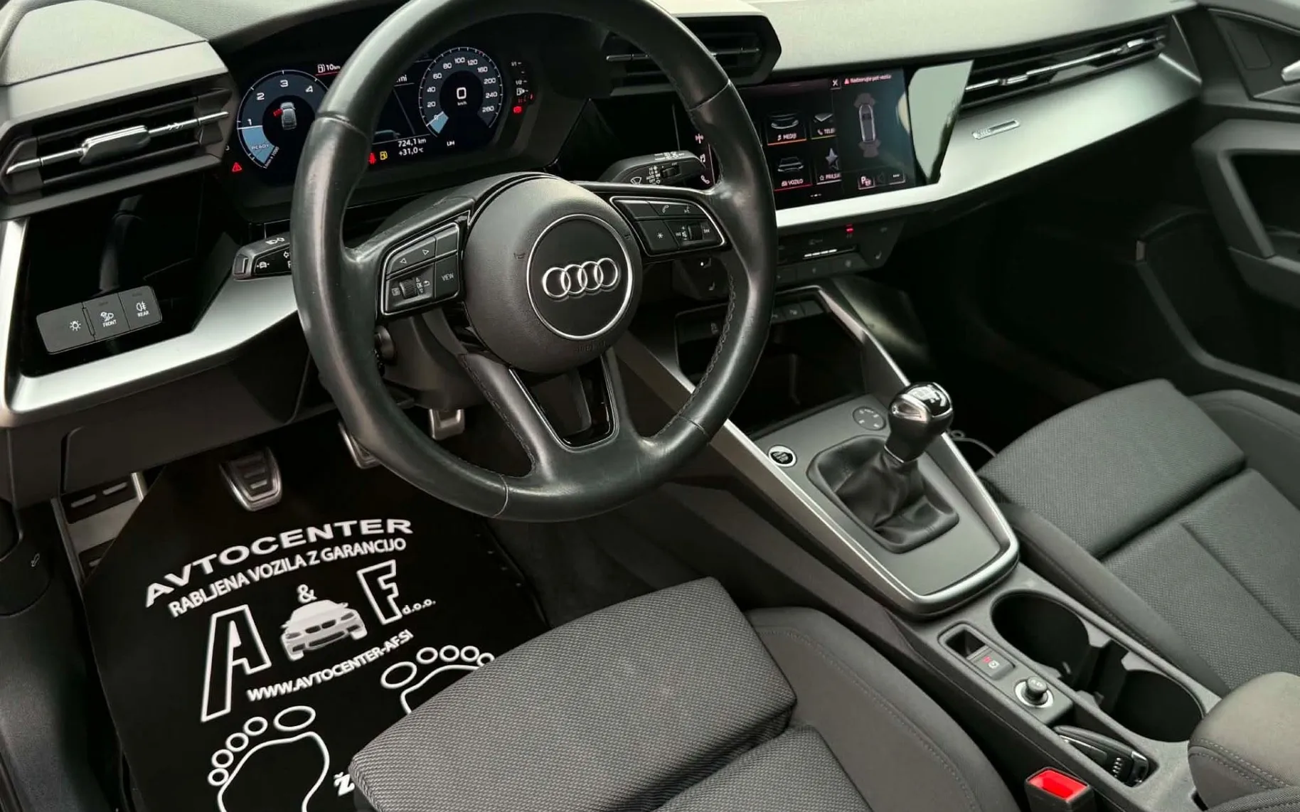 Notranja slika - Audi A3 - 2.0 TDI-S LINE-MATRIX-115.000km-VIRTUAL-LANE ASIST - 9