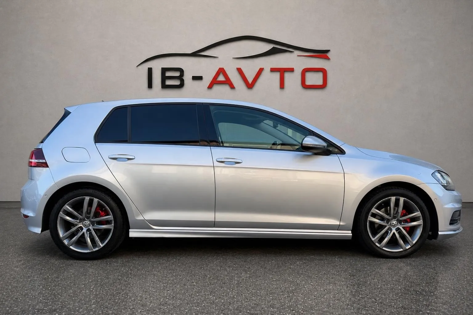 Zunanja slika - Volkswagen Golf - 1.6 TDI R-Line - 5
