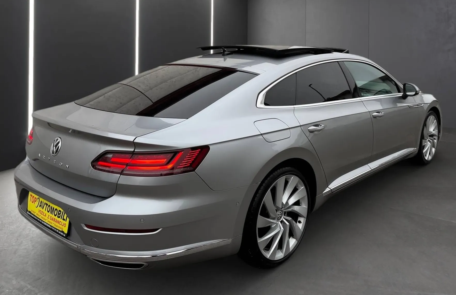 Zunanja slika - VW Arteon - 2.0 TSI R-LINE FULL LED NAVI PDC KAMERA PANO TOP - 5