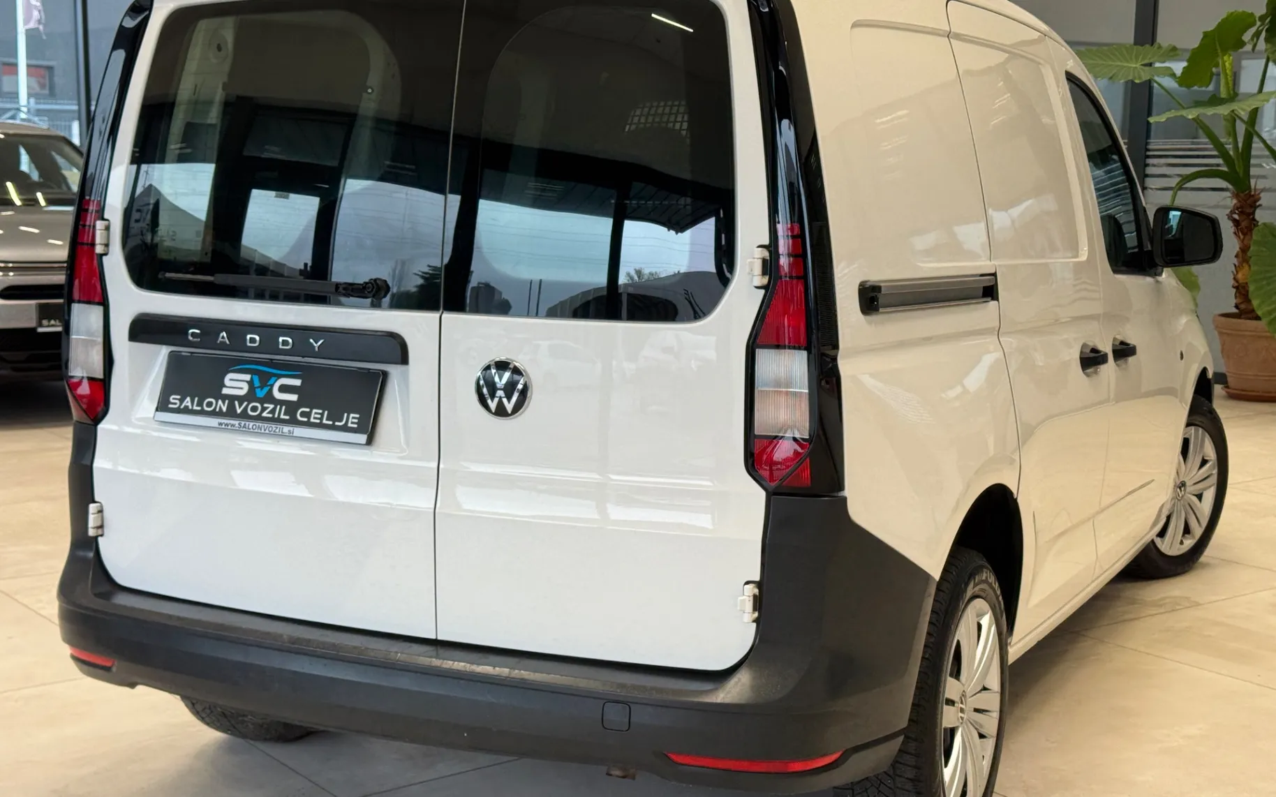 Zunanja slika - Volkswagen Caddy - 2.0TDI-102KM-TEMP-BLUETOOTH-43.000KM-1.LASTNIK - 4