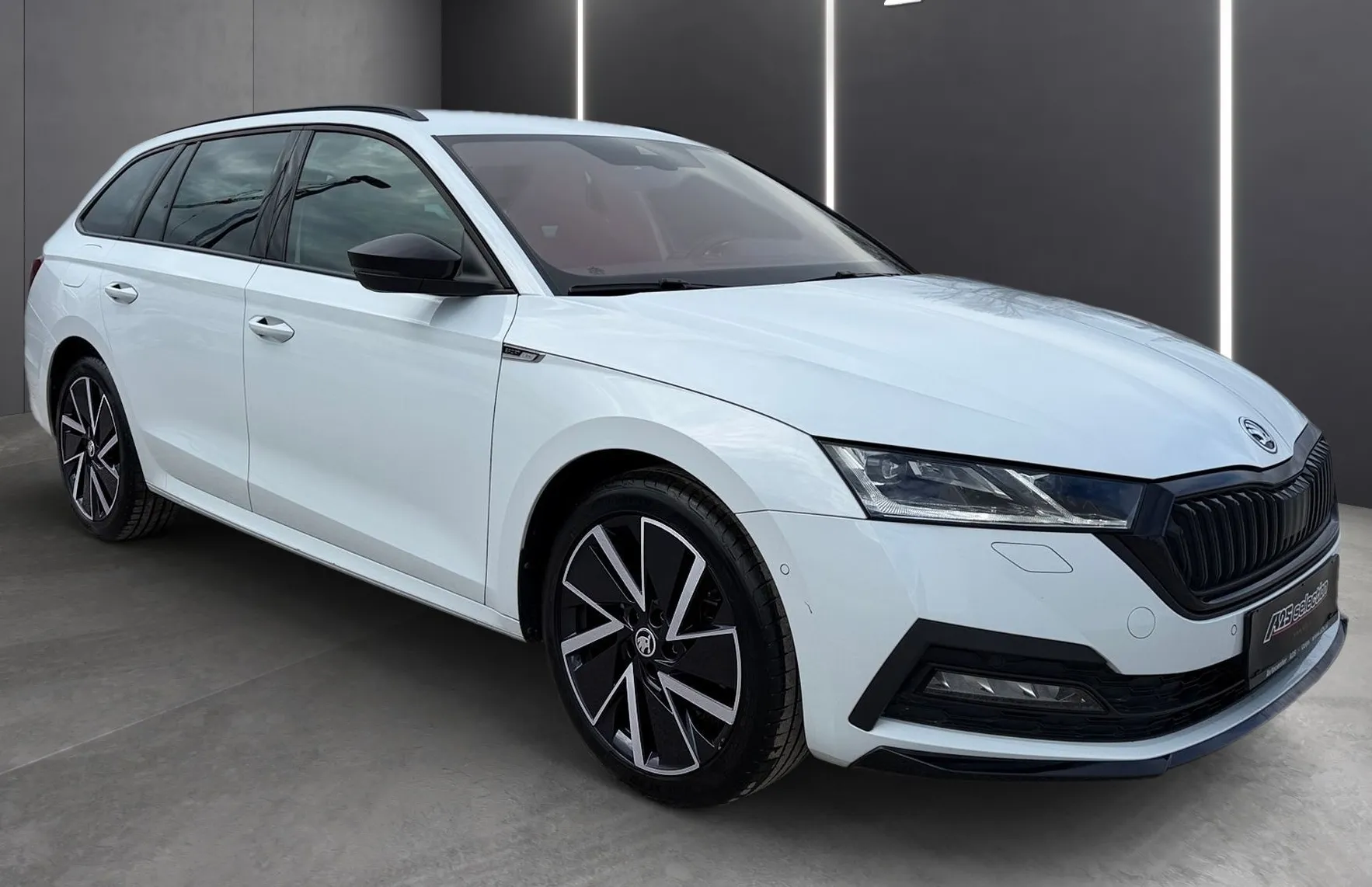 Zunanja slika - Škoda Octavia - 2.0 TDI Sportline 110 kW DSG-DCC-ACC-Matrix-Kame - 2