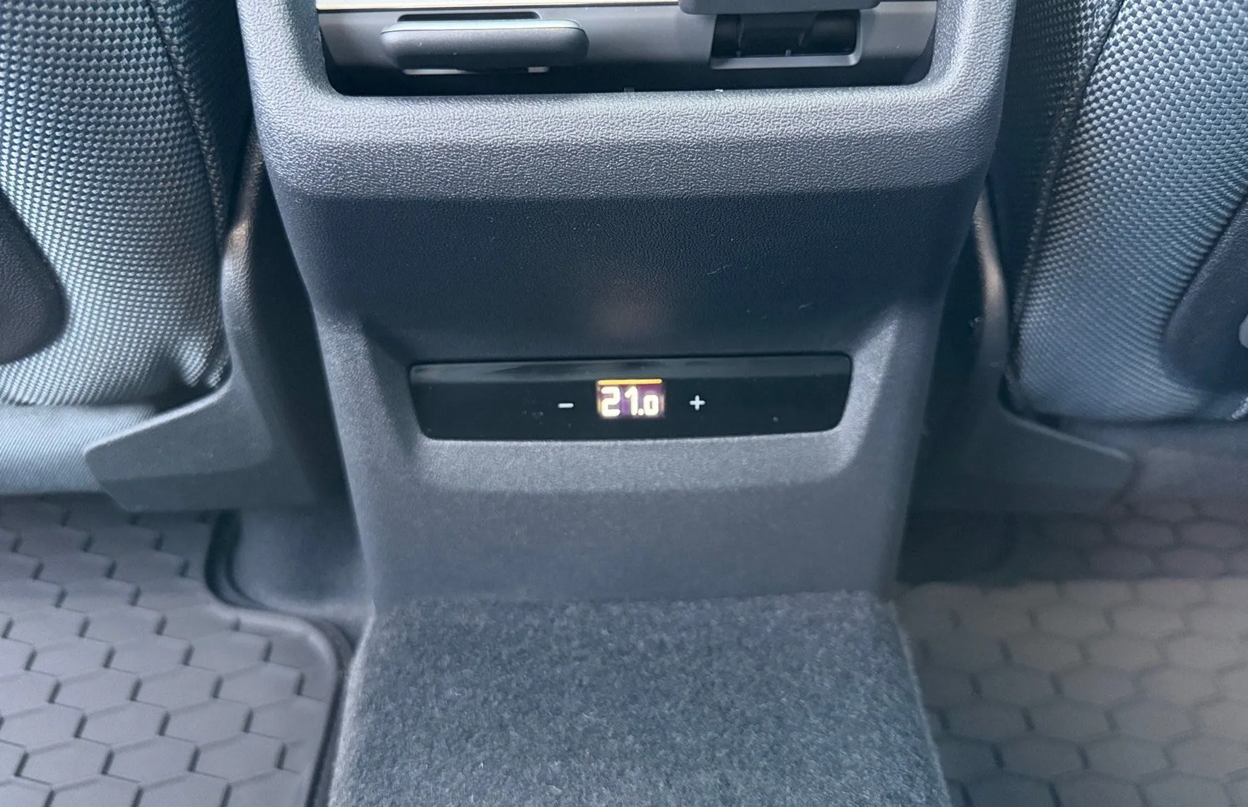 Zunanja slika - Audi Q3 - Sportback TDI quattro 142 kW - 14