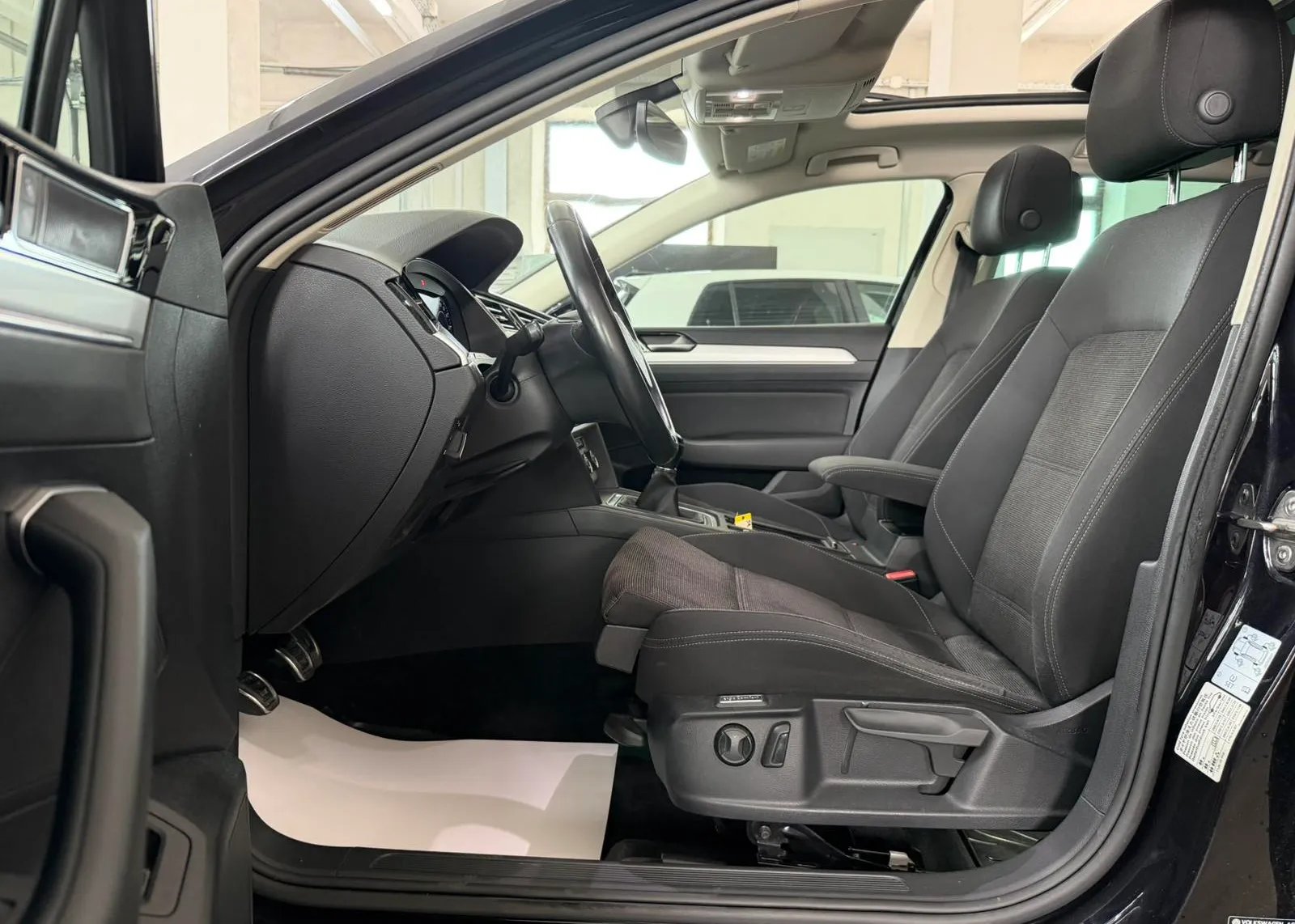 Zunanja slika - Volkswagen Passat - Variant 2,0 TDI BMT Connect - 3