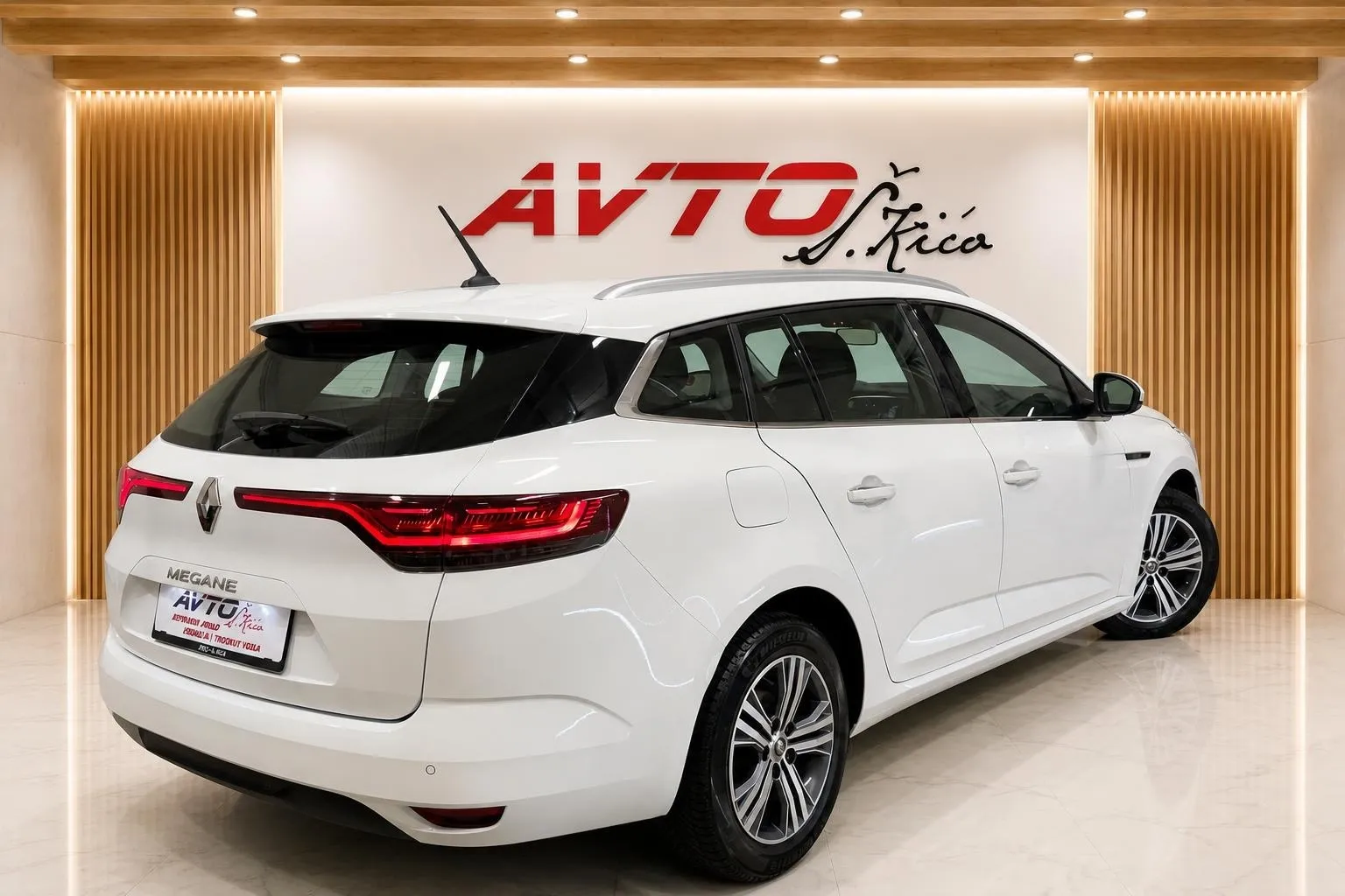 Zunanja slika - Renault Megane - 115 DCI-FULL LED-AVTOMATIK-NAVIGACIJA-TEMPOMAT-PDC - 4