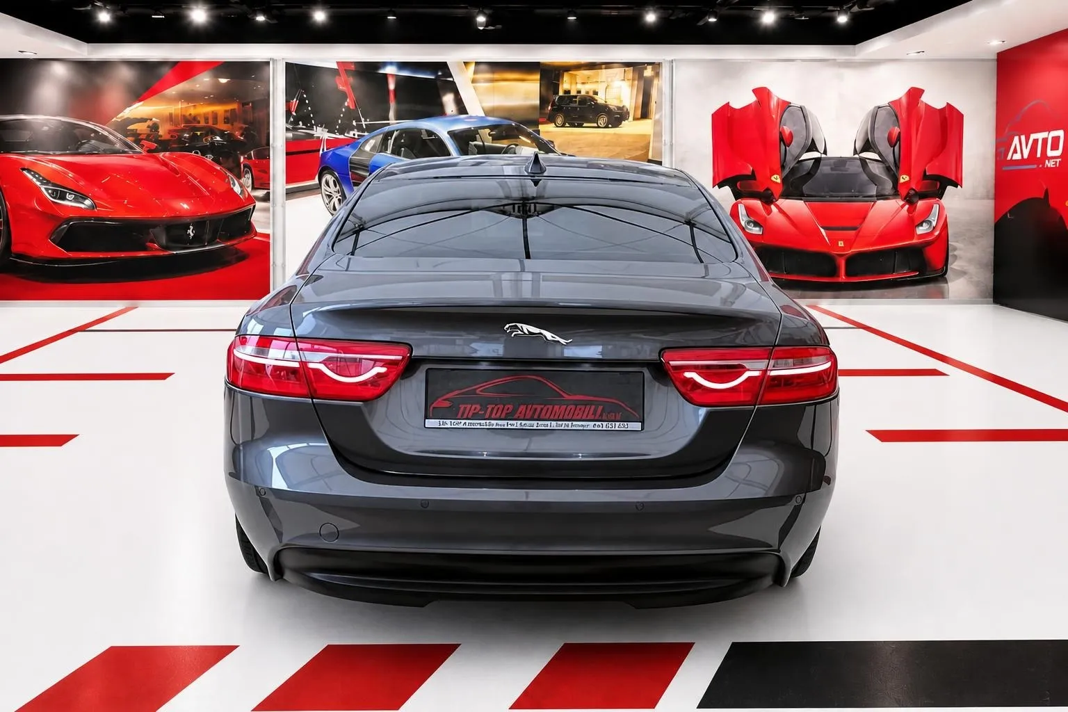 Zunanja slika - Jaguar XE - 2.0D E-Performance 163PS Prestige LED KOT-NOV- - 4