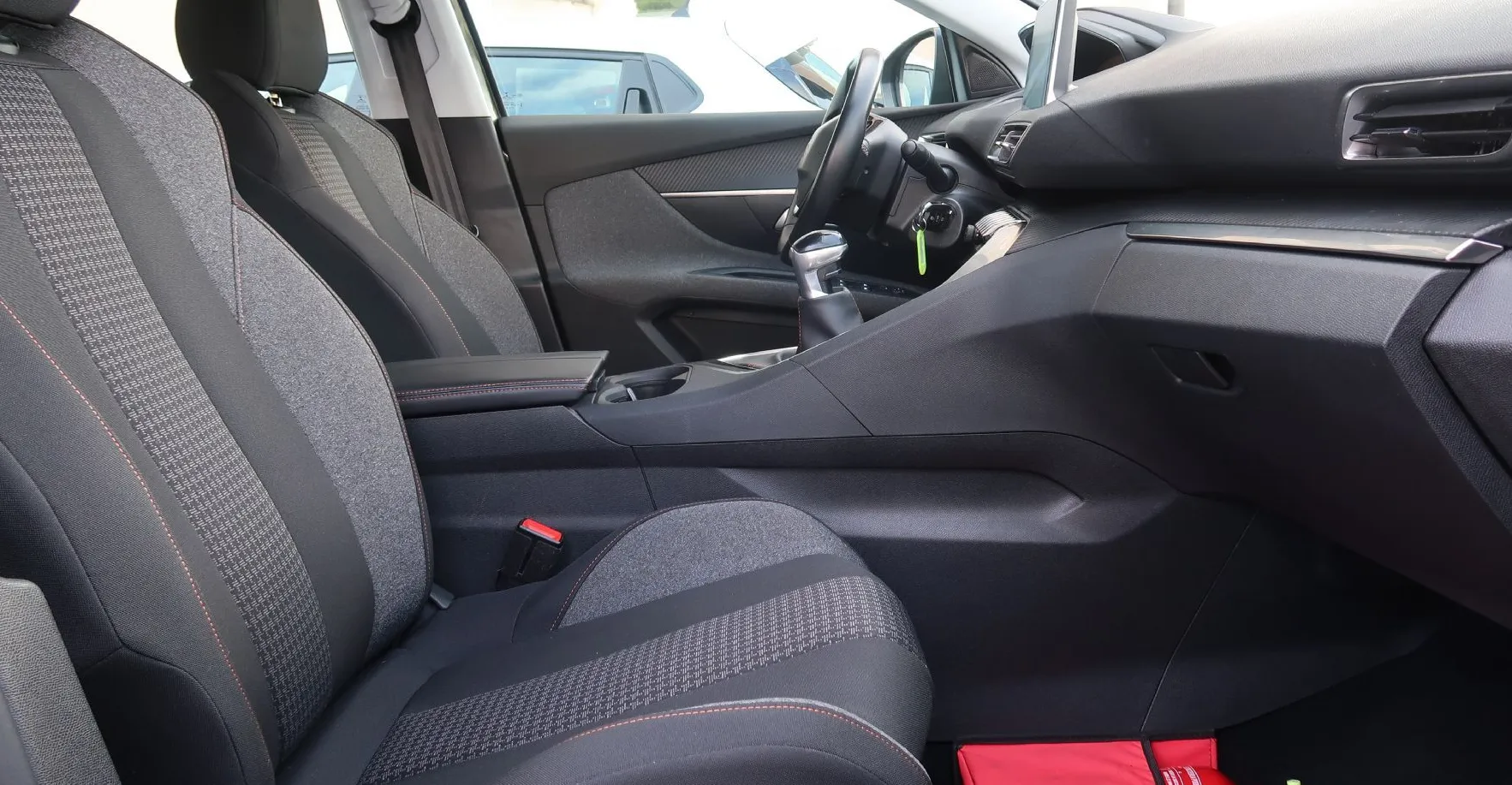 Zunanja slika - Peugeot 5008 - 1.2 PURETECH 130 BUSINESS NAVI-ALU-VIRTUALUAL - 14
