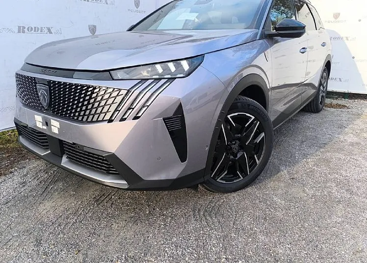Zunanja slika - Peugeot 5008 - GT 1.2 HIBRID 145 E-DCT  + BON ZA ZIMSKE GUME 500€ - 2