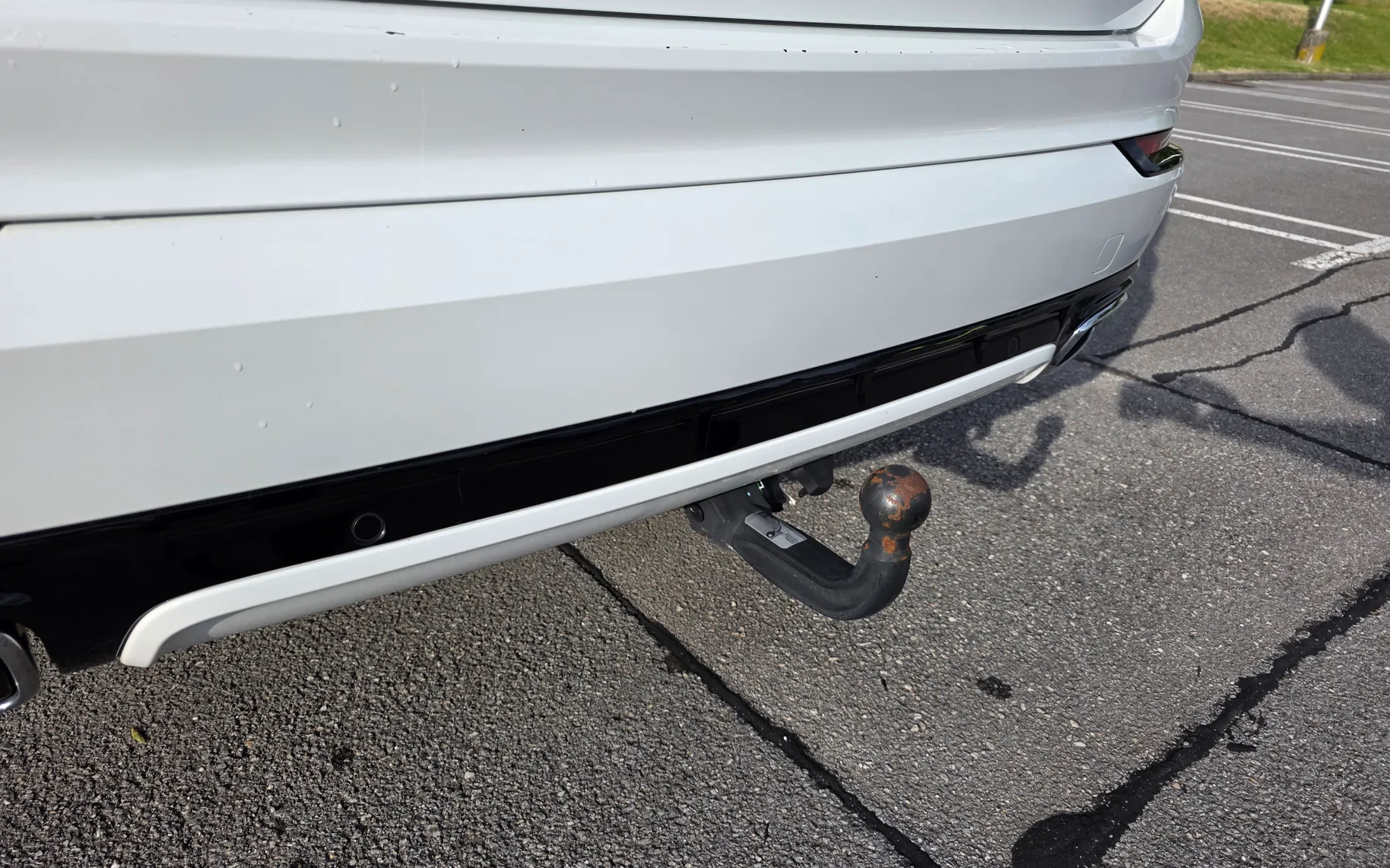 Slika poškodbe - Volvo XC90 - T8 Recharge Twin Engine R-Design Expression Avt. - 9