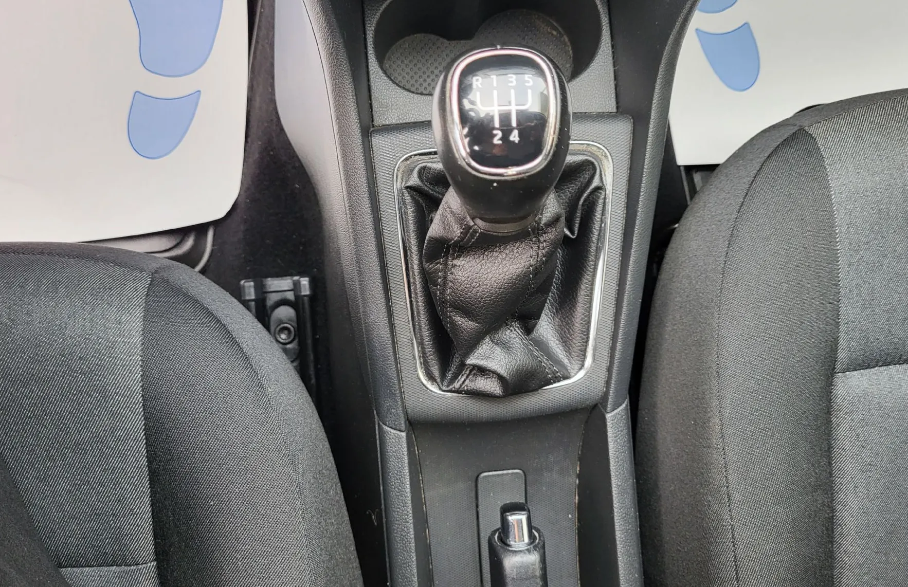 Zunanja slika - Škoda Rapid - 1.0 TSI slo-1last-ac-el.paket-vl.kljuka-Bluetooth - 11