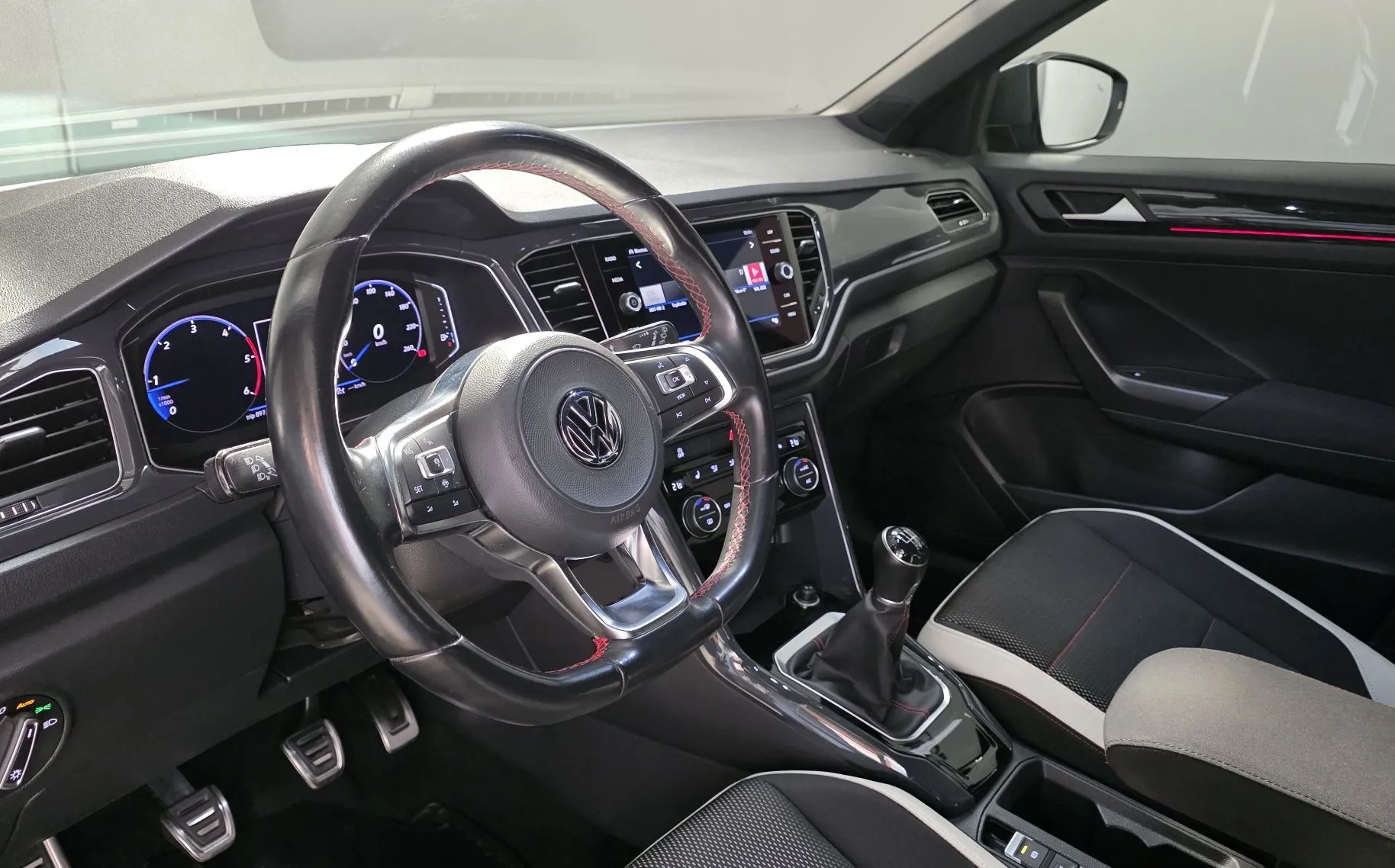 Zunanja slika - Volkswagen T-Roc - 2,0 TDI BMT Sport 1LAST SLO VIRTUAL ACC LANE LED KLJUKA - 6