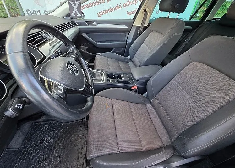 Zunanja slika - VW Passat - Variant 2.0 TDI BlueM.Tech. COMFORTLINE PANORAMA-ALU - 11