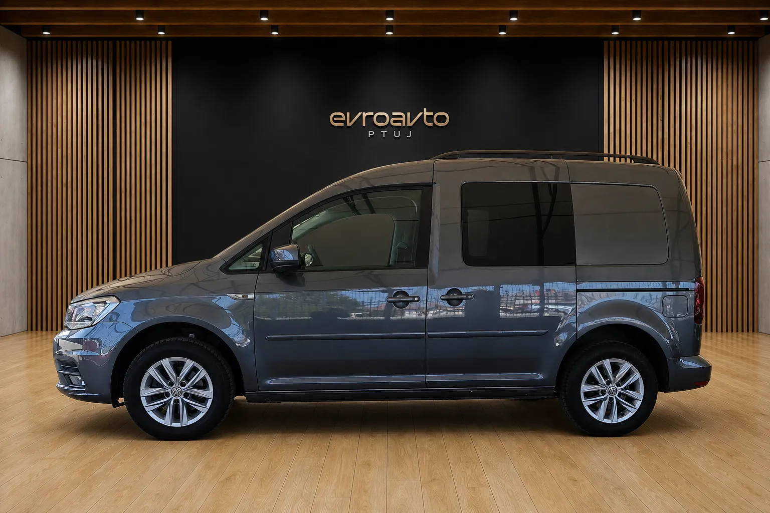 Notranja slika - Volkswagen Caddy - Comfortline 2.0 TDI 1Lastnik•SLO•Led žarometi - 8