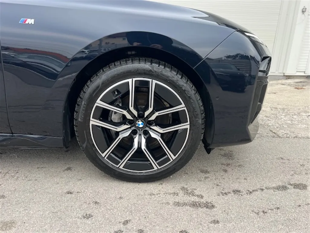Zunanja slika - BMW Serija 7 - 740D XDRIVE - 5