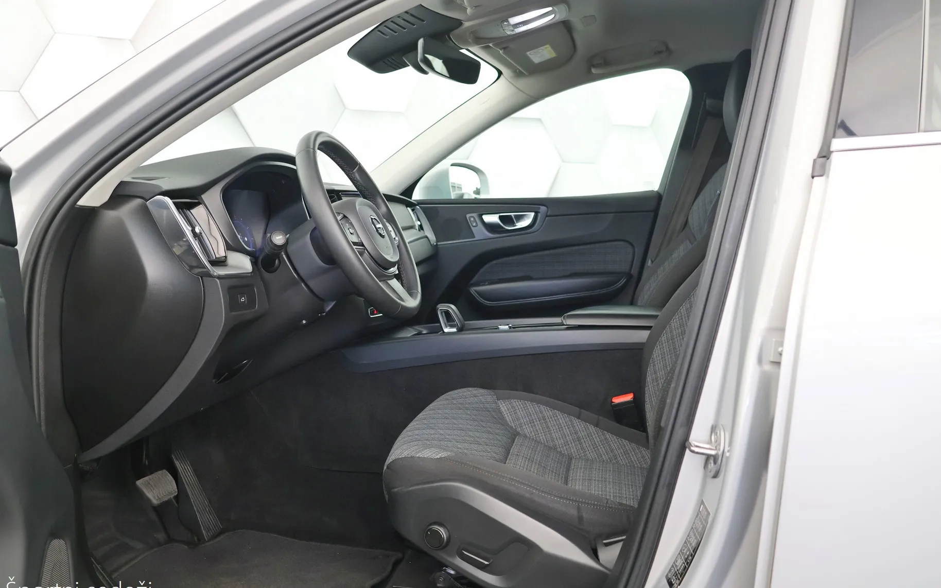 Zunanja slika - Volvo XC60 - B4D 2.0d AWD Geartronic Core 197KM - 9