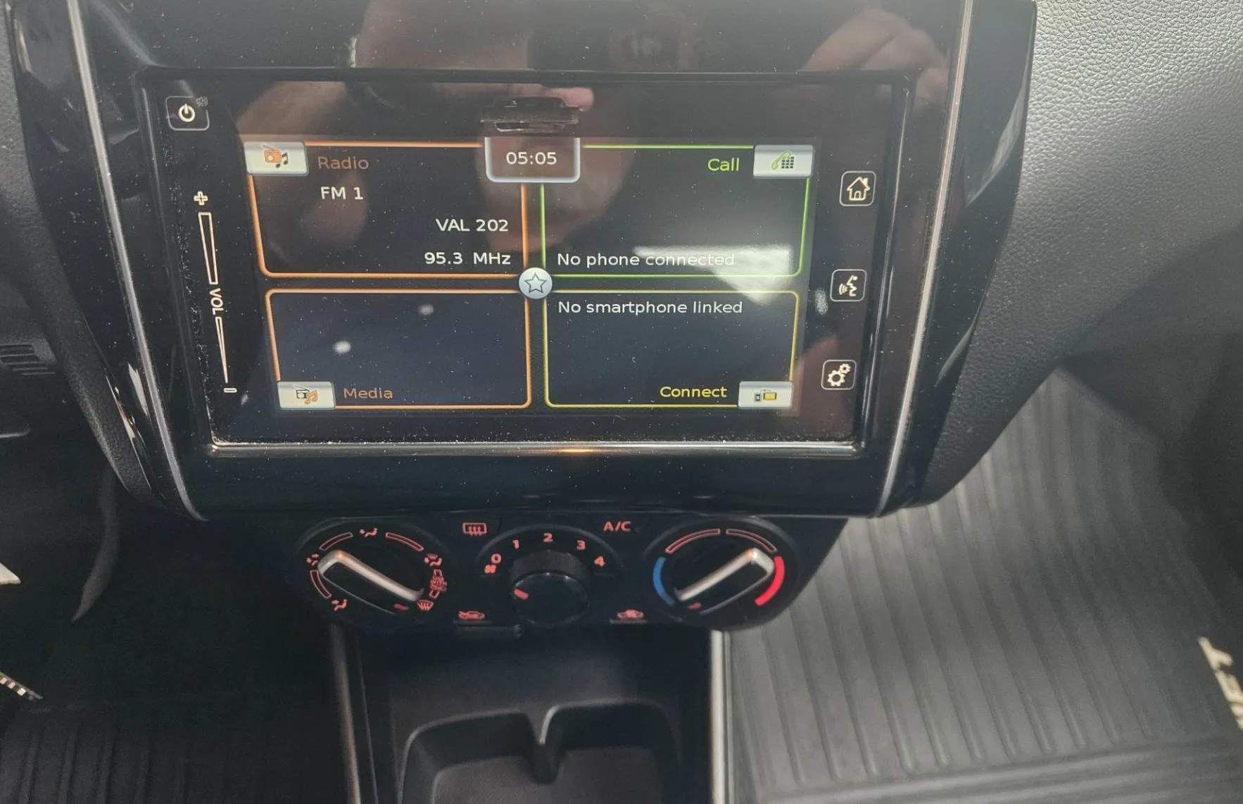 Zunanja slika - Suzuki Swift - 1.2 VVT AllGrip Premium - 6