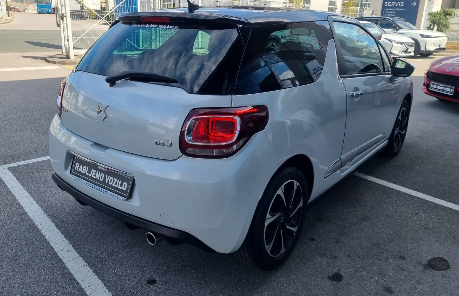 Zunanja slika - Citroën DS3 - 1.2 PURETECH CHIC - Avtomatik - POTRJENA SERVISNA - 8