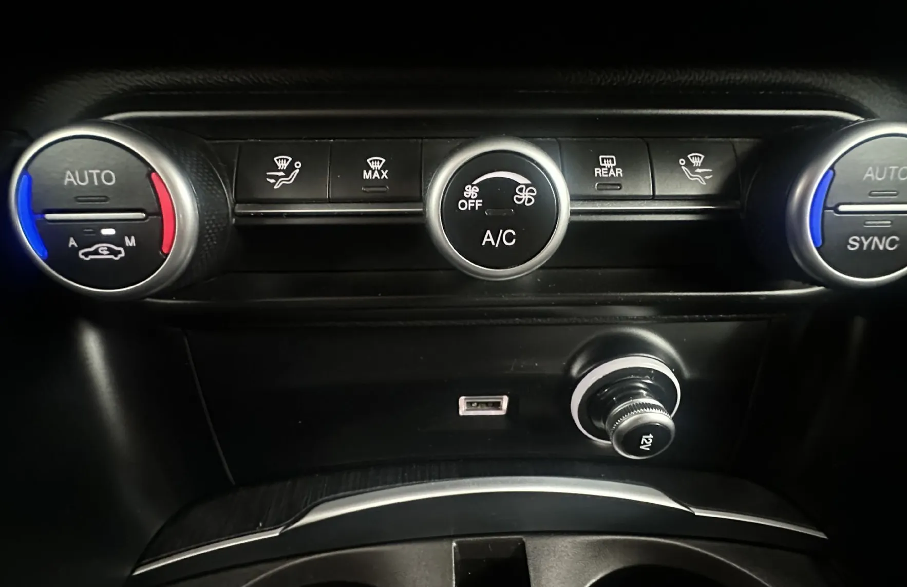 Zunanja slika - Alfa Romeo Stelvio - 2.2 TURBO DIESEL 190CV AT8 Q4.ACC.KAMERA.LED.NAVI - 10