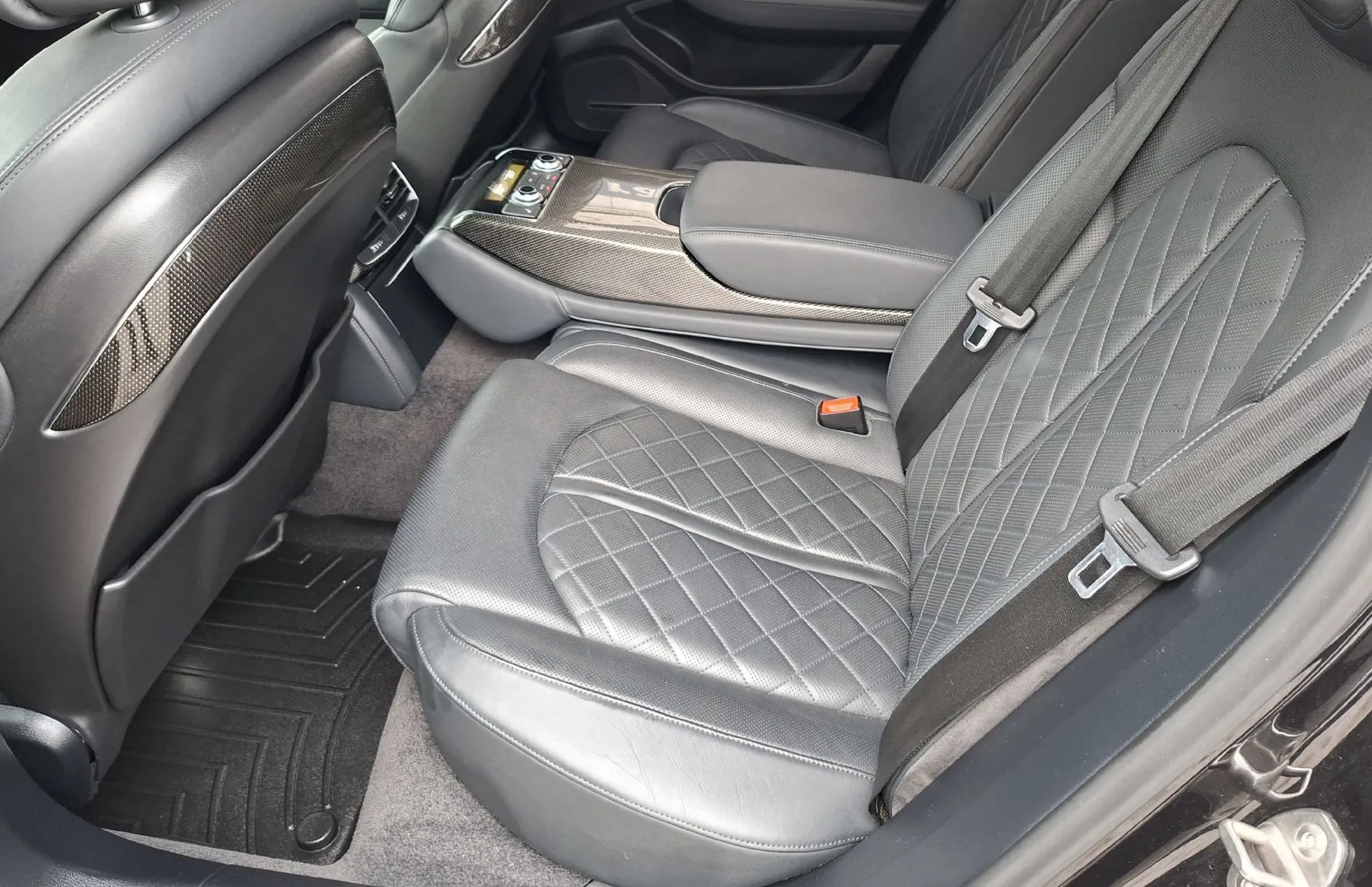Zunanja slika - Audi S8 - 4.0 TFSI Quattro - 680 HP - 9