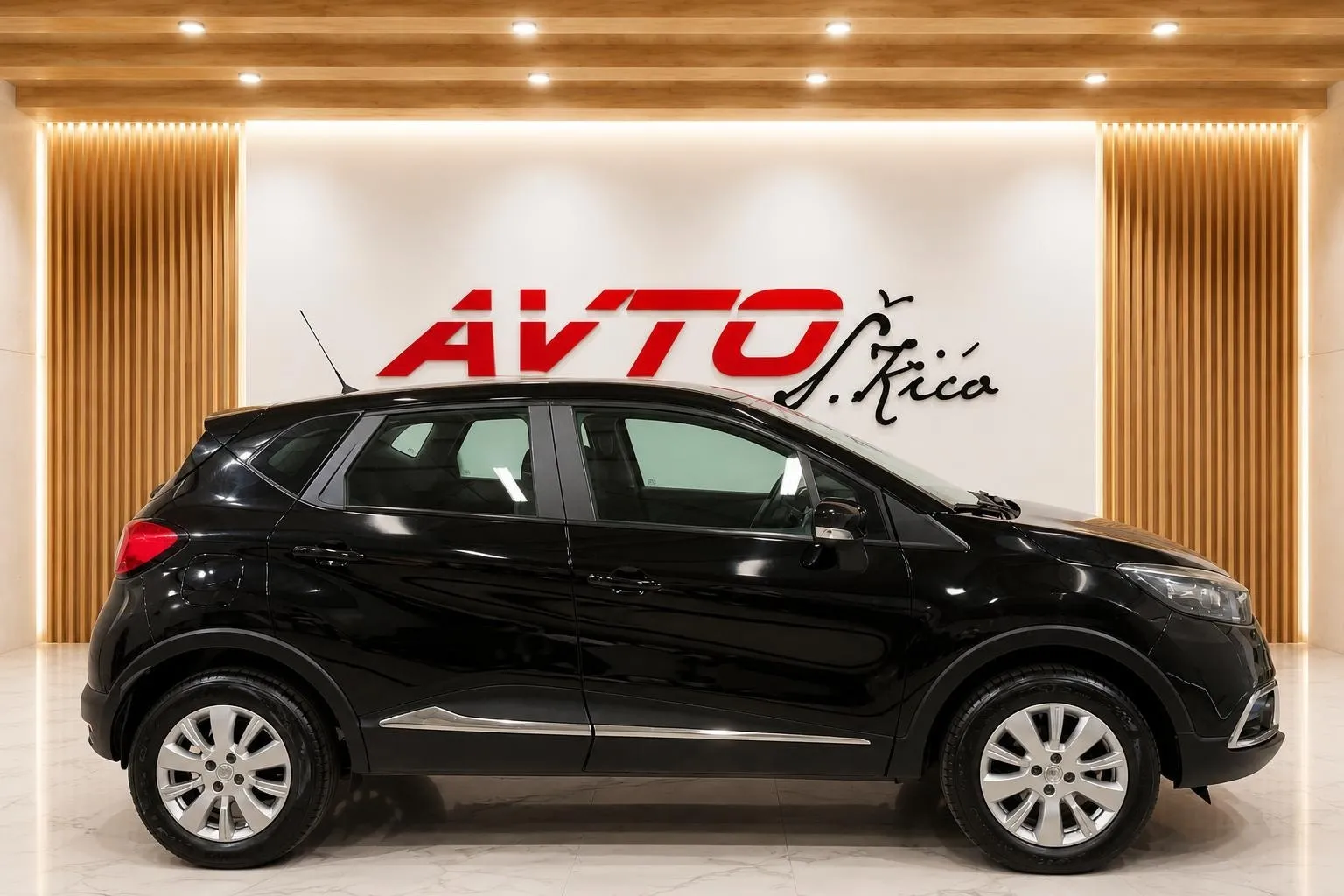 Zunanja slika - Renault Captur - 90 TCE-69.000KM-LED-NAVI-TEMPOMAT-PDC... - 4
