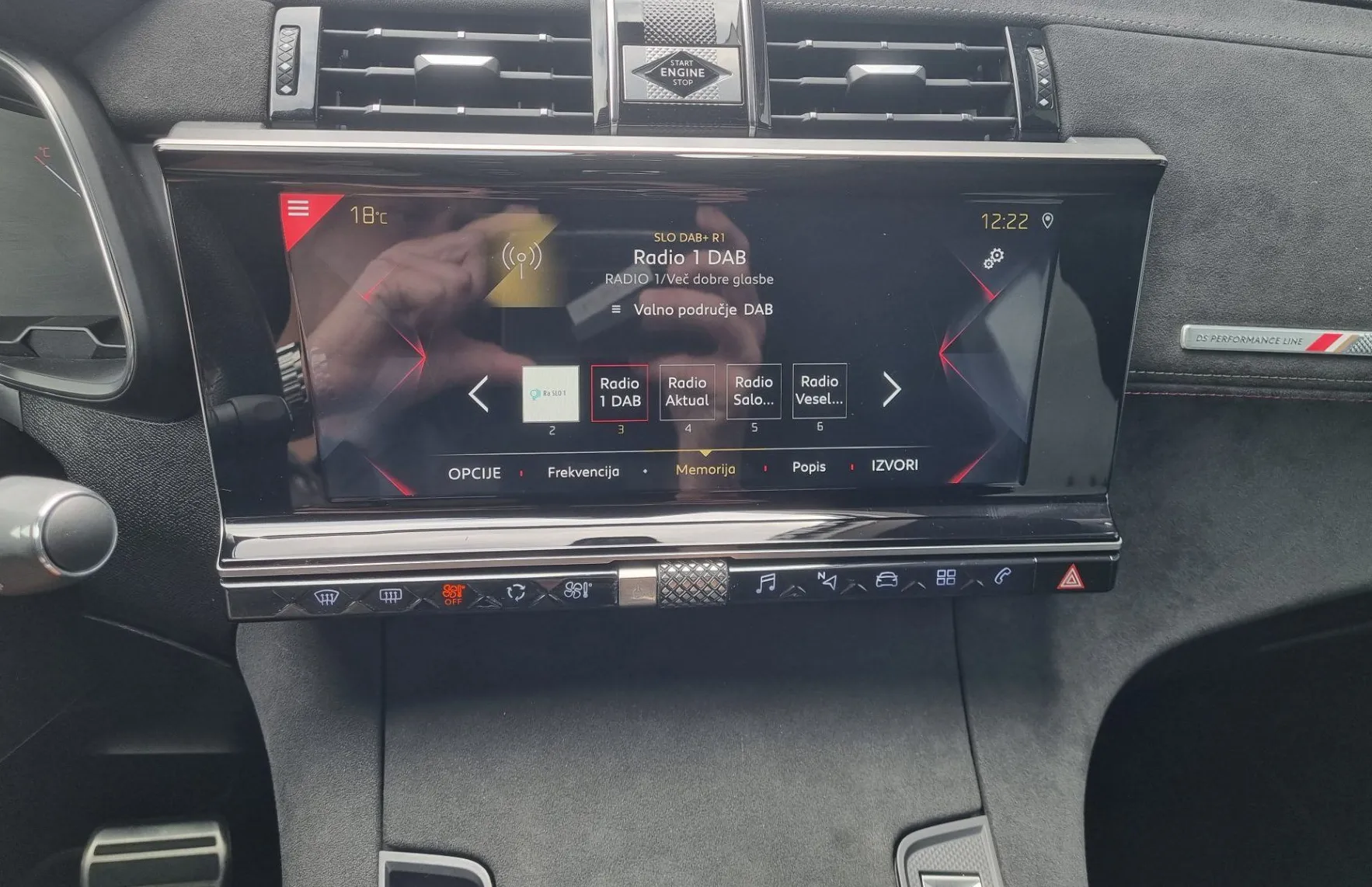 Zunanja slika - DS DS 7 Crossback - 1.2 PT PERFORMANCE LINE - AKCIJSKA CENA - 16