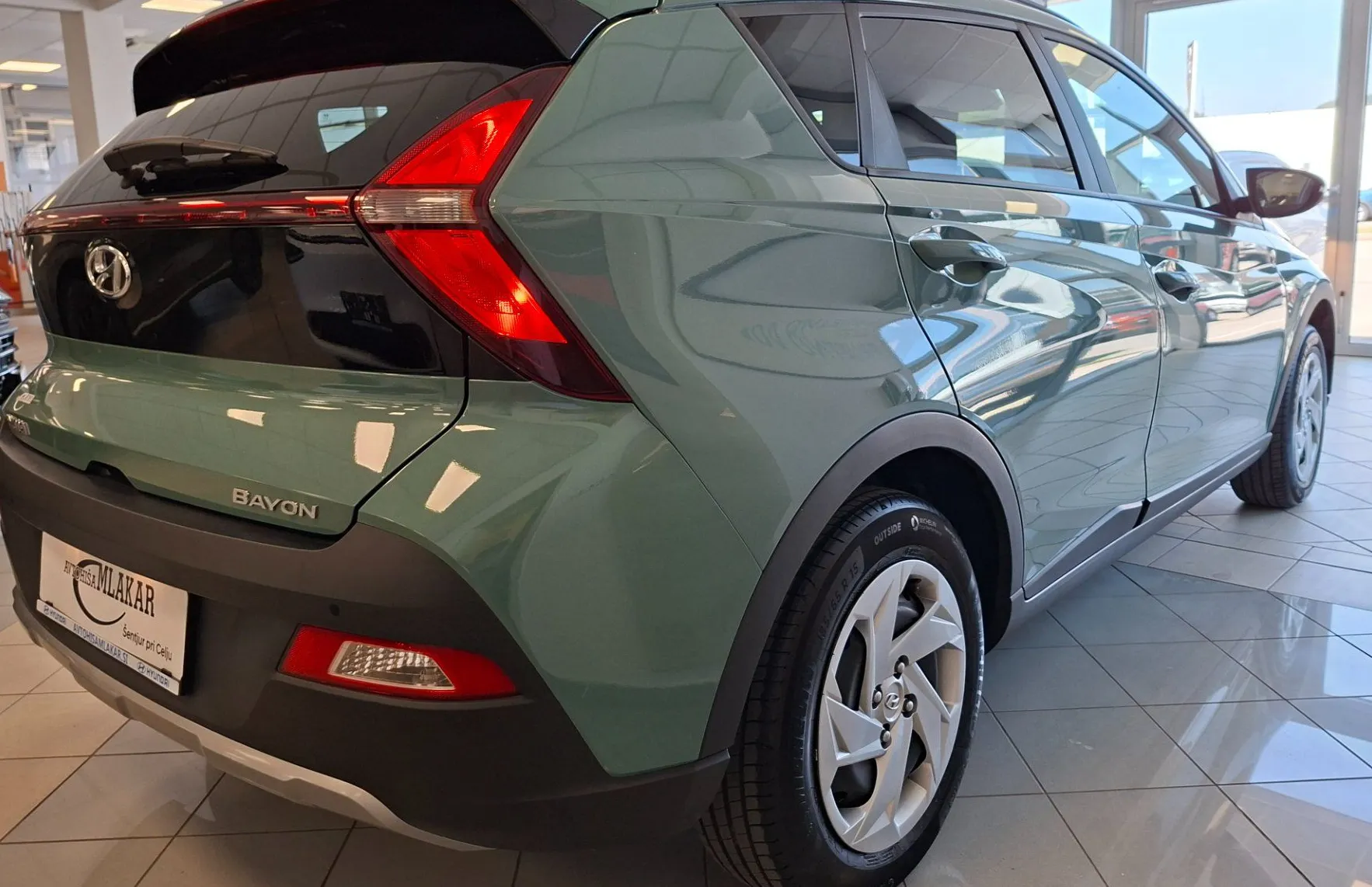 Zunanja slika - Hyundai Bayon - 1.2 MPI Comfort-1.LAST-SLO-LED-KAMERA-PDC-ODLIČEN- - 4