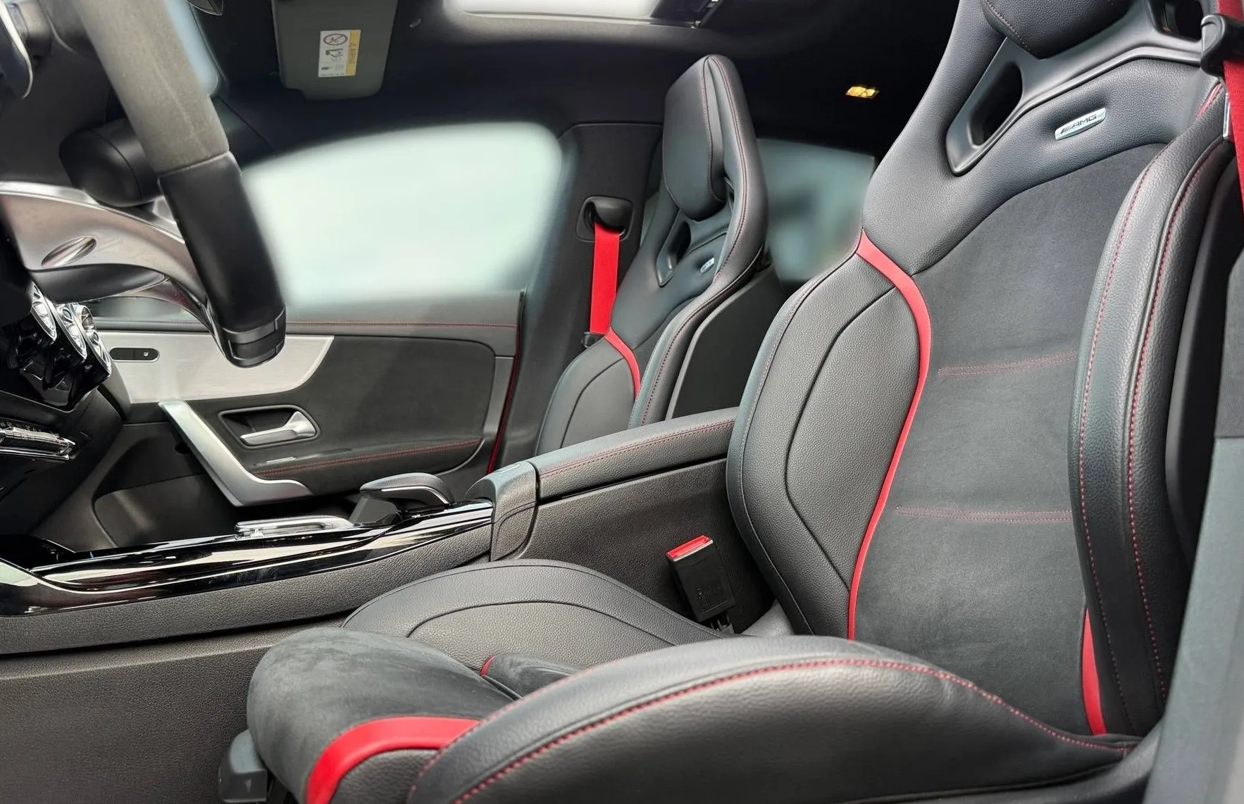 Zunanja slika - Mercedes-Benz CLA-Razred - CLA Shooting Brake AMG CLA 35 4MATIC FUL LED ACC NAVI KAMERA PANO - 15