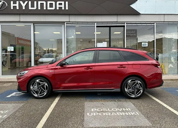 Zunanja slika - Hyundai i30 Wagon - 1.5 T-GDI 140 MHEV IMPRESSION N-LINE RADAR WINTER - 2