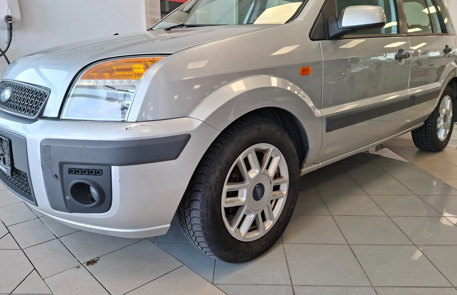Zunanja slika - Ford Fusion - Elegance 1.6 16V-HITRI KREDIT-LEANPAY- - 2