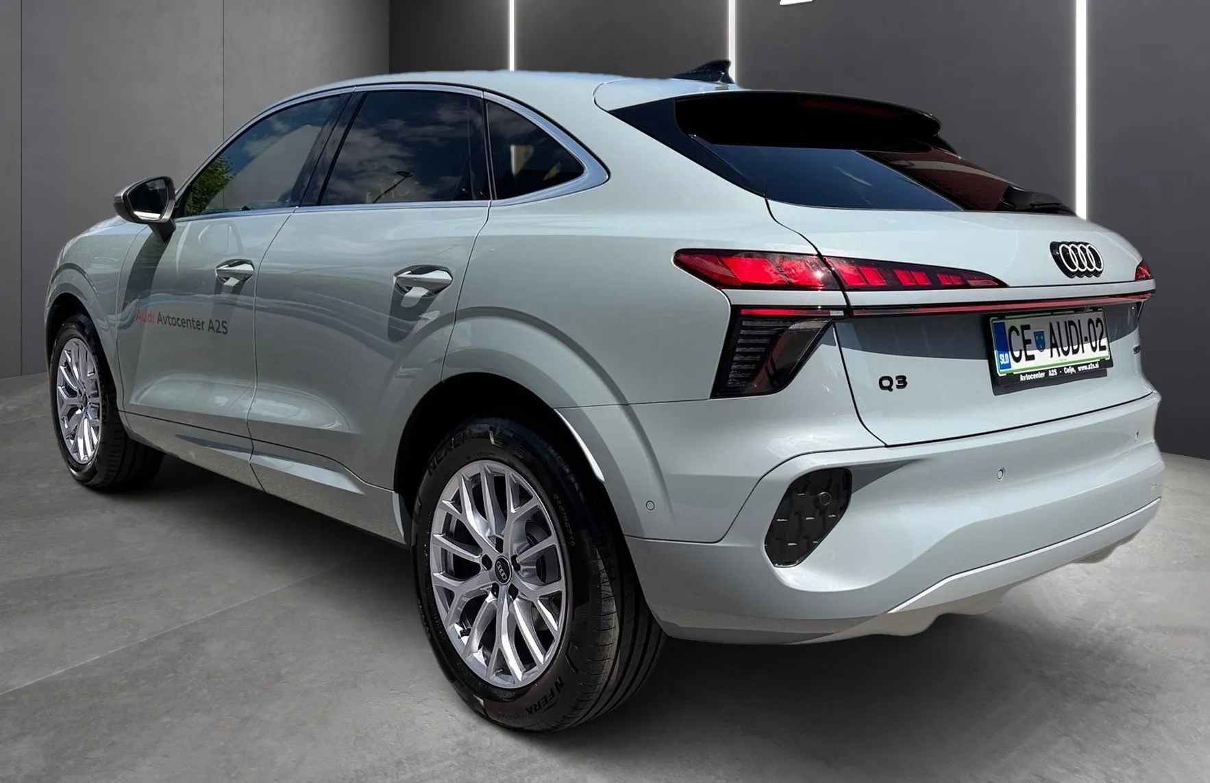Zunanja slika - Audi Q3 - Sportback TDI quattro 142 kW - 4