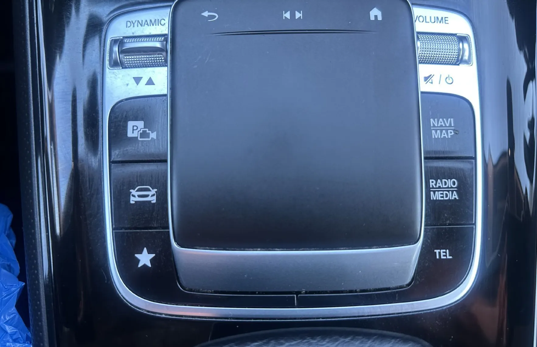 Zunanja slika - Mercedes-Benz GLB-Razred - GLB 200 d Avt..KAMERA.NAVI.LED.USNJE.SAMO 100.000 - 11