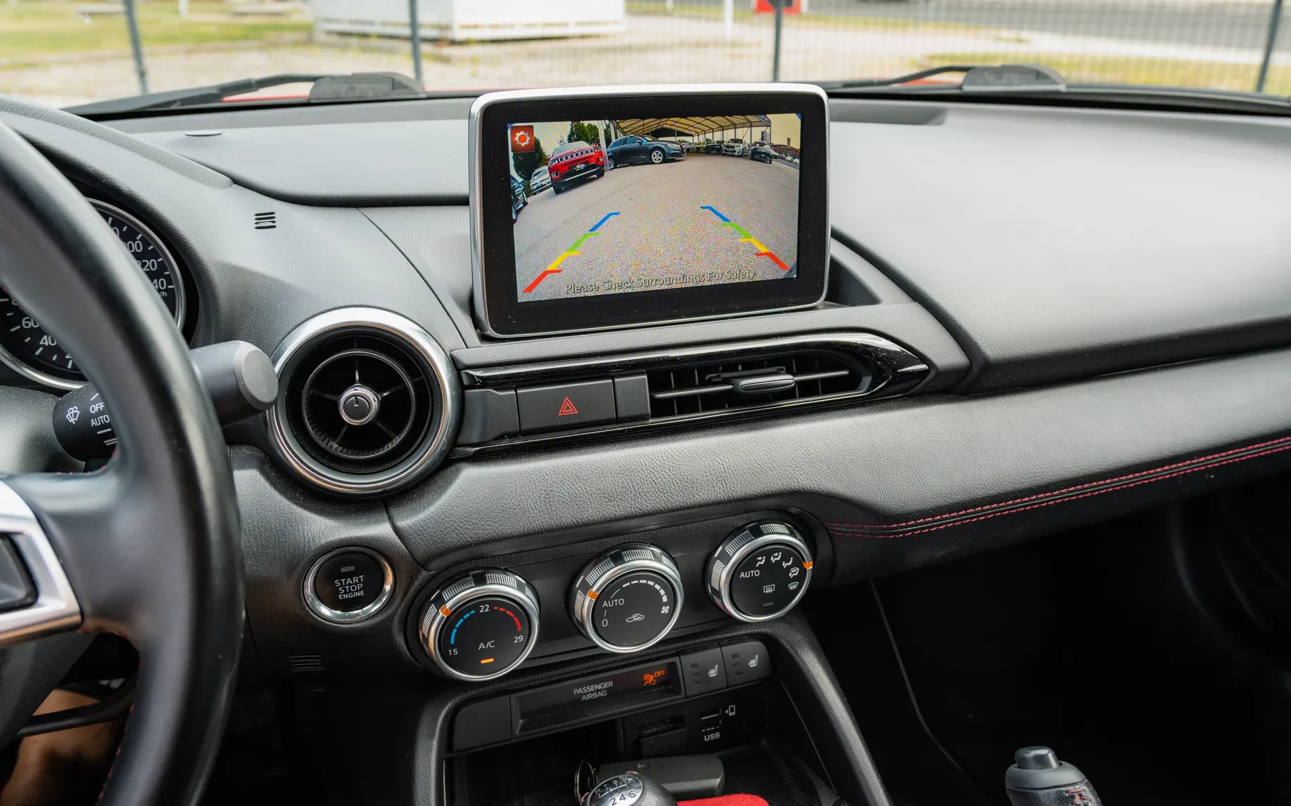 Notranja slika - Mazda MX-5 - G130 - 9