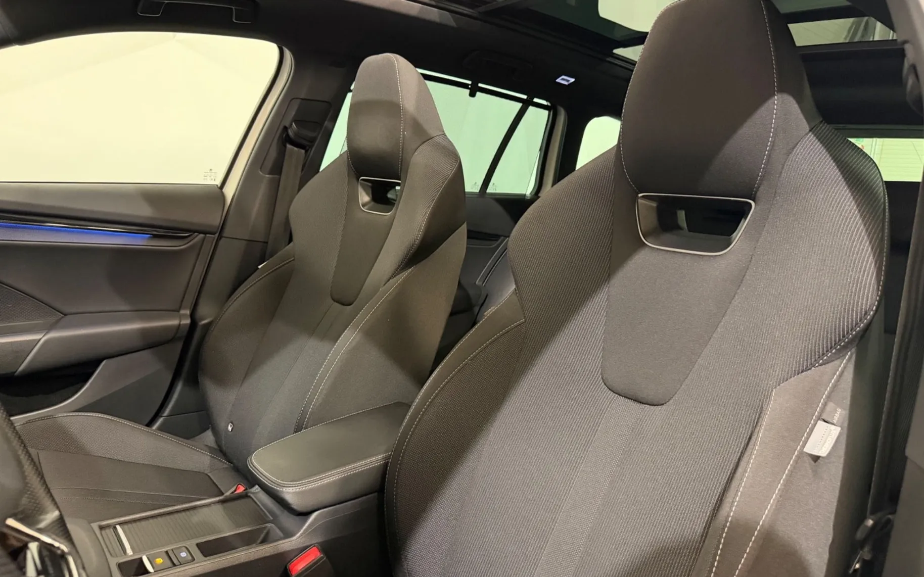 Notranja slika - Škoda Octavia - 2.0 TDI-SPORTLINE-VIRTUAL-PANO-MATRIX-KAMERA-DSG - 10