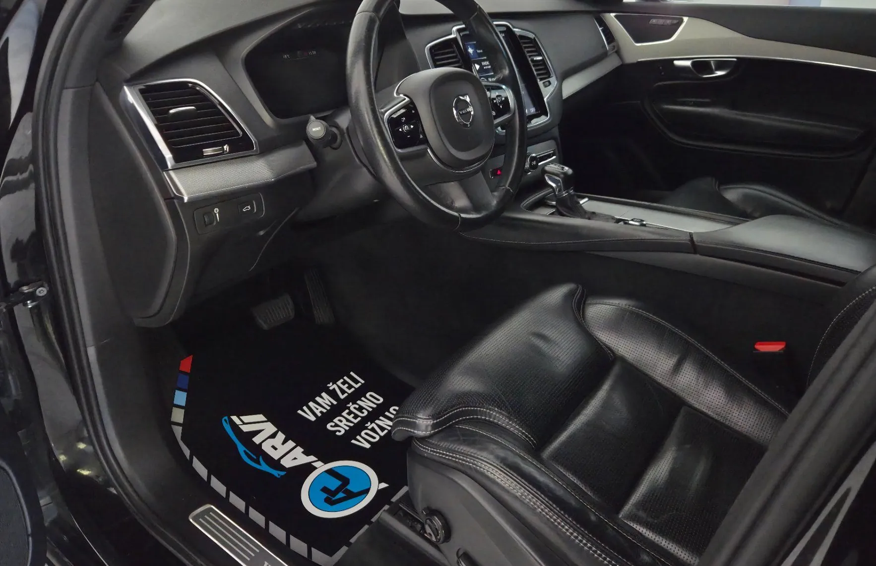 Zunanja slika - Volvo XC90 - D5 AWD Inscription -AVTOPILOT-KEYLESS-KAM360-KLJUK - 10
