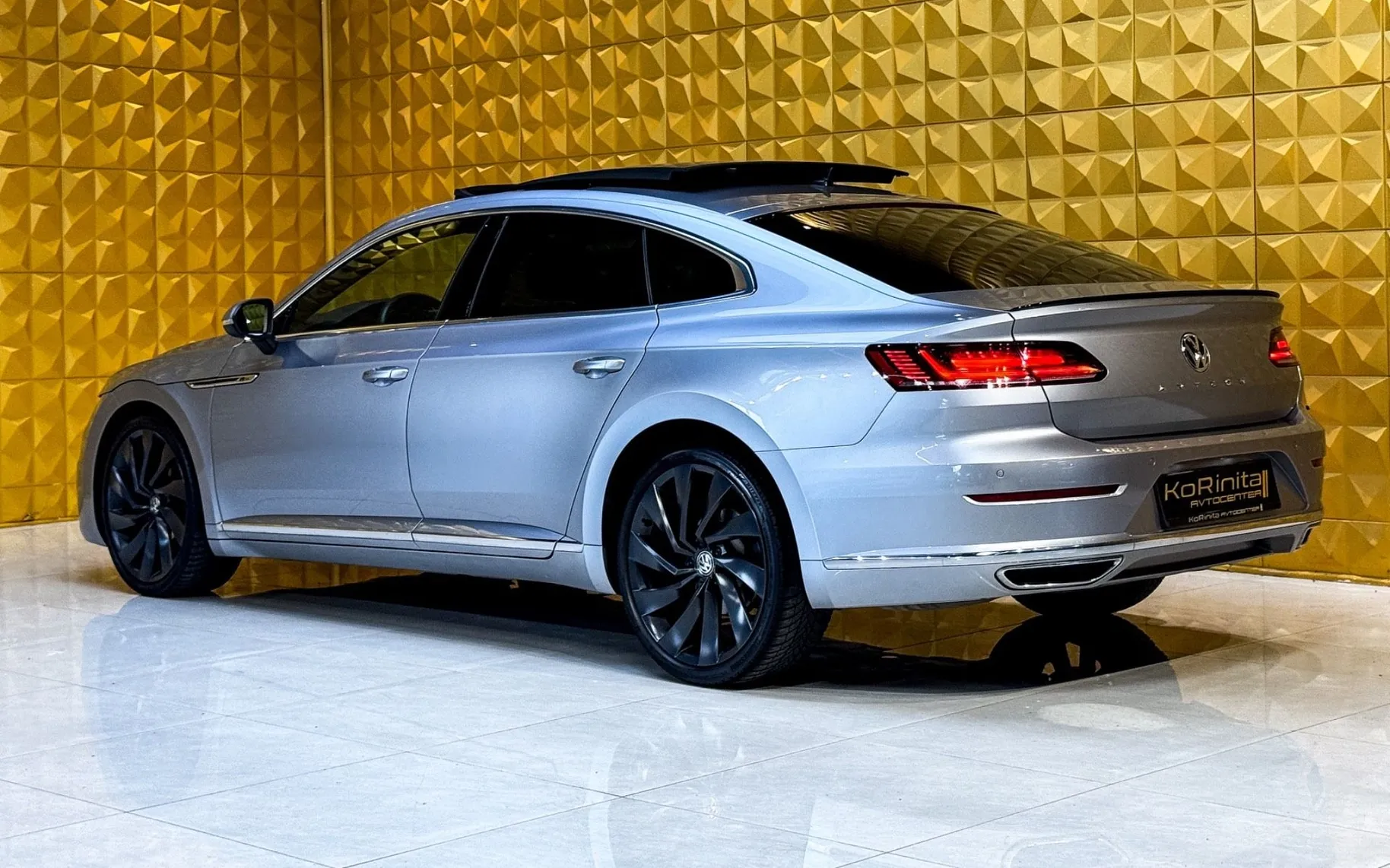 Notranja slika - Volkswagen Arteon - 2.0 TDI AUT. R Line-PANO-MASAZA-VIRTUAL-KAMERA - 7