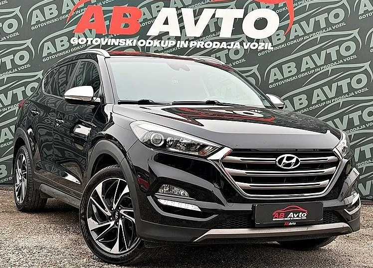 Zunanja slika - Hyundai Tucson - 1.7 CRDI Style+SLO+1LASTNIK+SERVISNA+ALU+BIXENON - 1