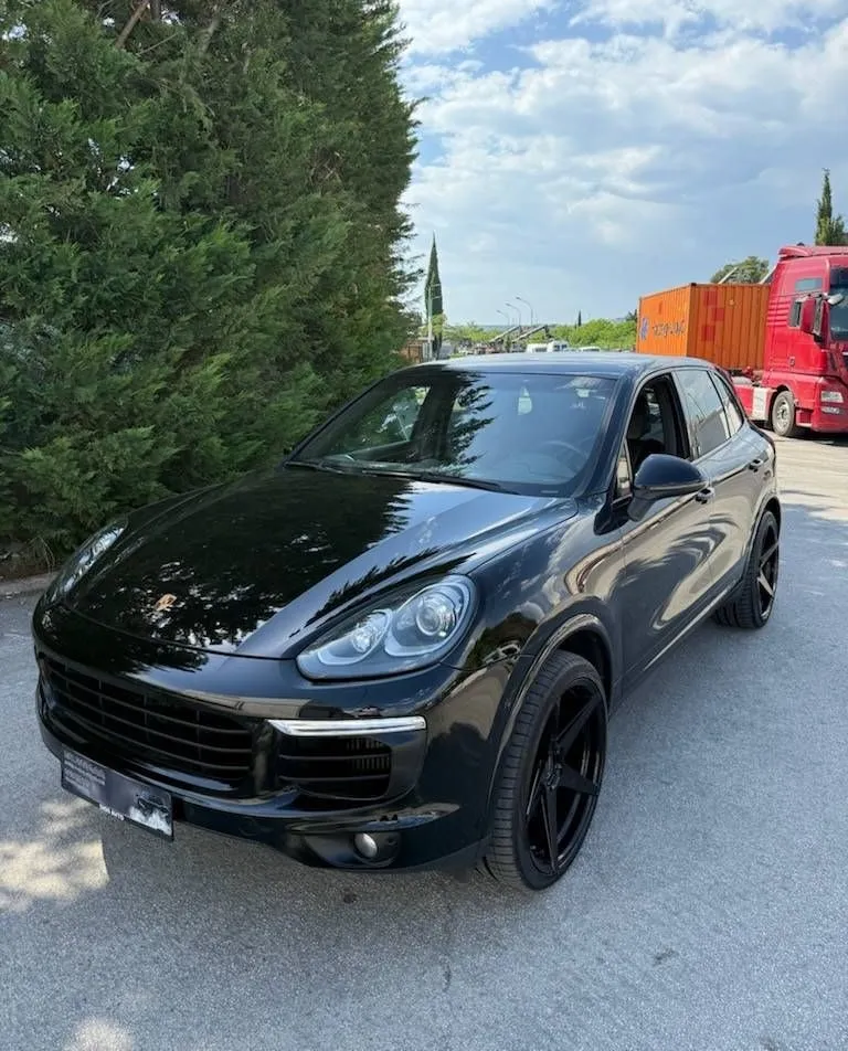 Notranja slika - Porsche Cayenne - 3.0 TD Platinum Edition 22col ODLICEN-POLOG 2900 - 7