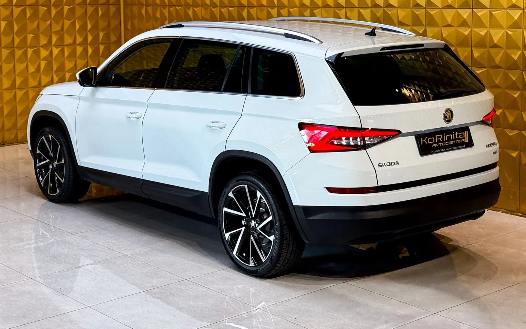 Notranja slika - Škoda Kodiaq - 2.0 TDI 4X4 AUT. KLJUKA-MEMORY-GRETJE-RADAR TEMP - 8