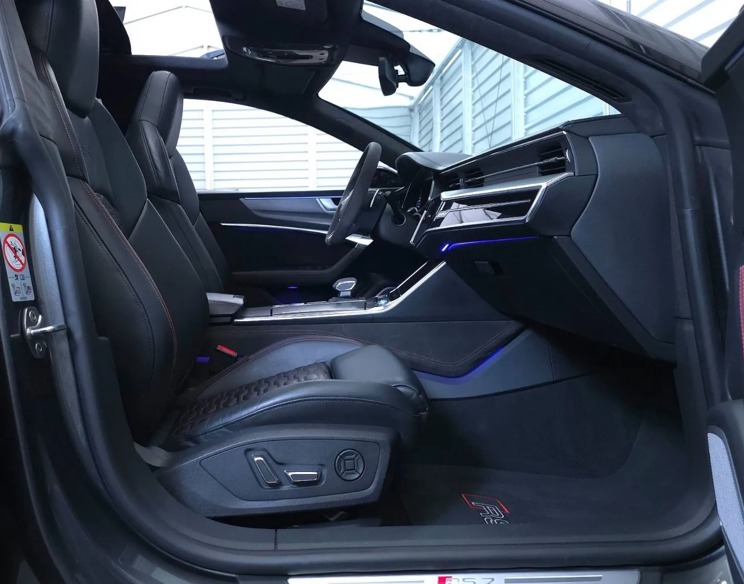 Zunanja slika - Audi RS7 - KERAMIKA - KARBON - PANO - NIGHT VISION - KAMERA.. - 12