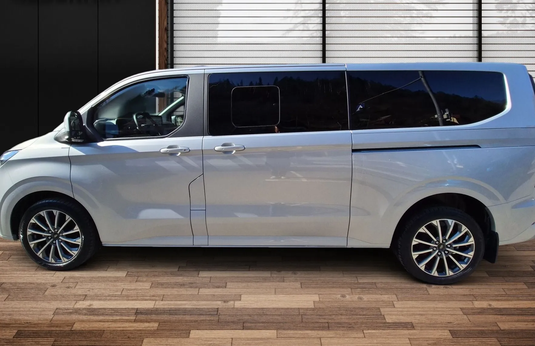 Zunanja slika - Ford Tourneo - Custom TITANIUM X 2.0 TDCi 170PS A8 L2 FWD - 6