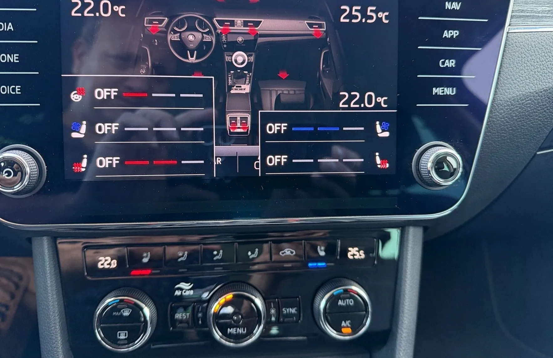 Zunanja slika - Škoda Superb - 2.0 TDI Style Combi DSG ... - 20