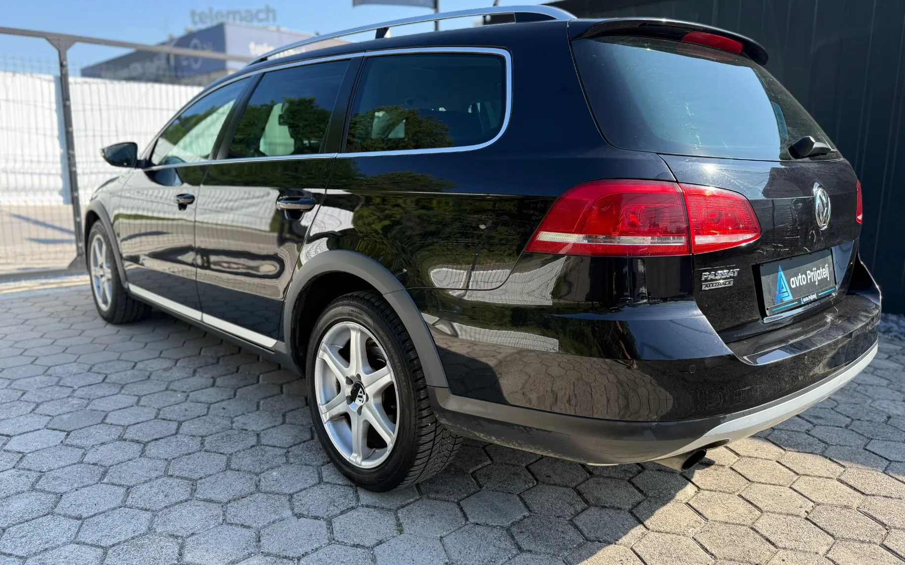 Zunanja slika - VW Passat - 2.0 TDI 4M BlueM.T.Alltr.Premium avt.130 - 17