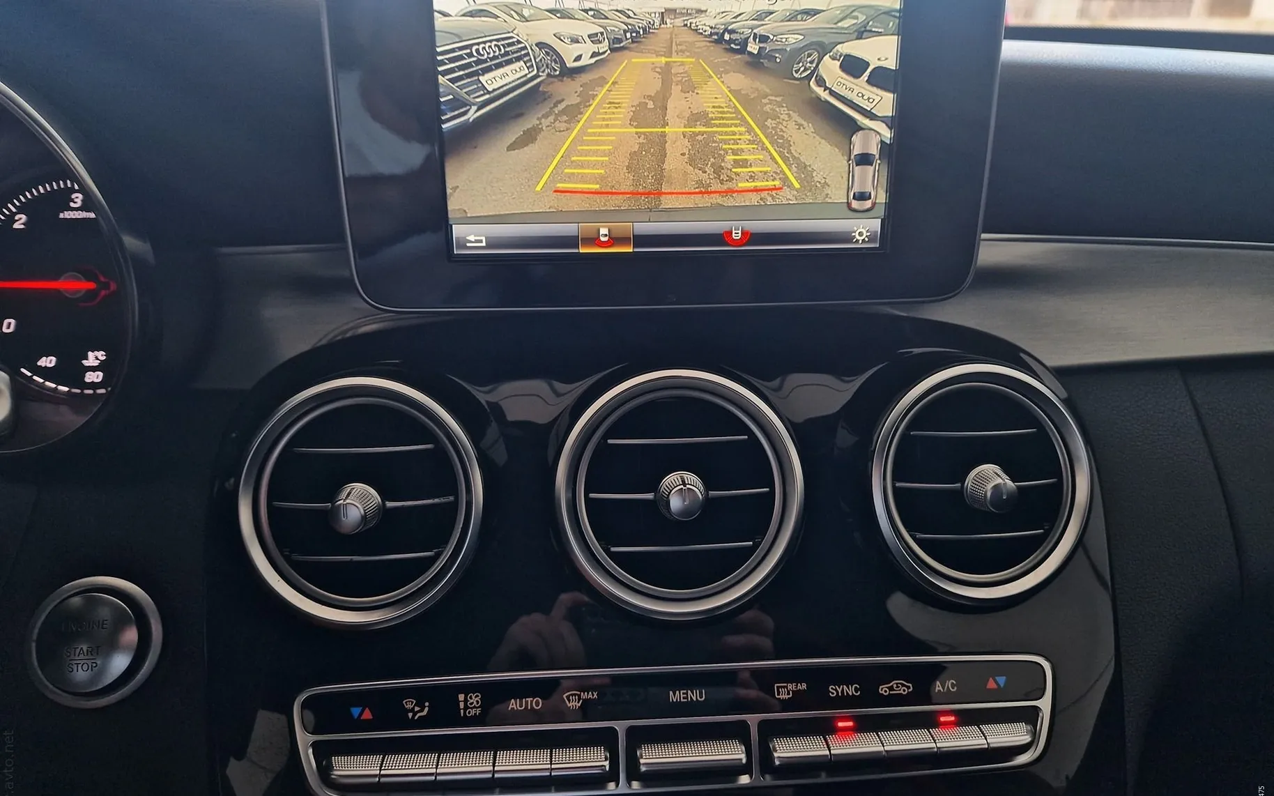 Notranja slika - Mercedes-Benz C-Razred - 200D-AMG LINE-AVT.-USNJE-KAMERA-18COL-BURMESTER... - 7