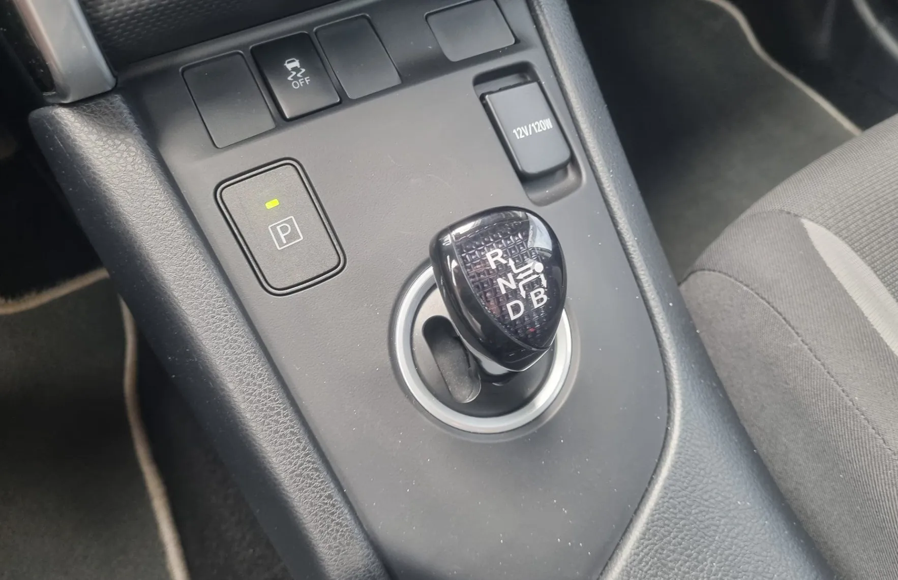 Zunanja slika - Toyota Auris - TOURING 1.8 Hybrid Avtomatik - ZNANA ZGODOVINA - 16