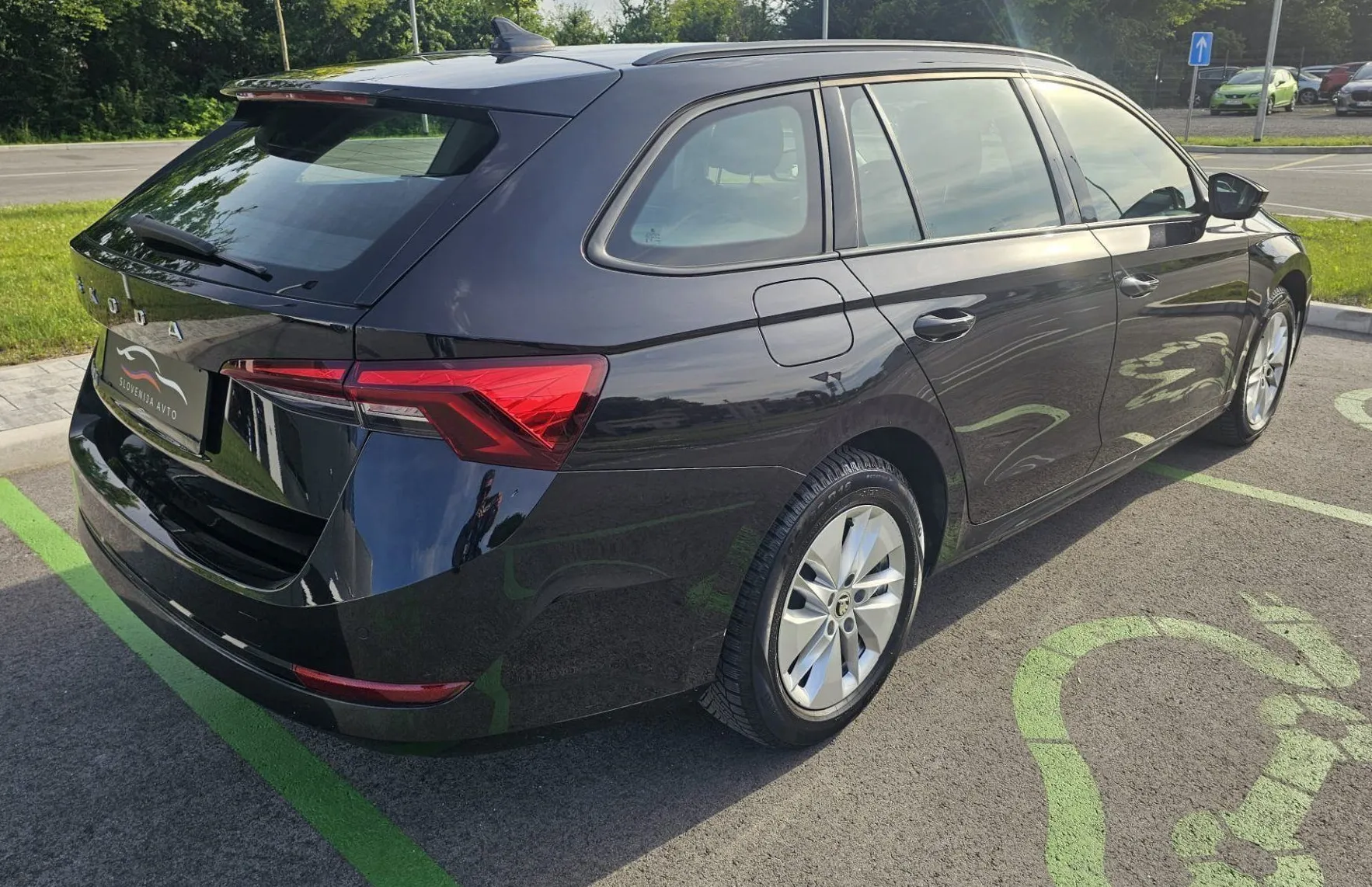 Zunanja slika - Škoda Octavia - 2.0 TDI Ambition|FuLED|alu|PDC|ACC|muktifunkcija|D - 4