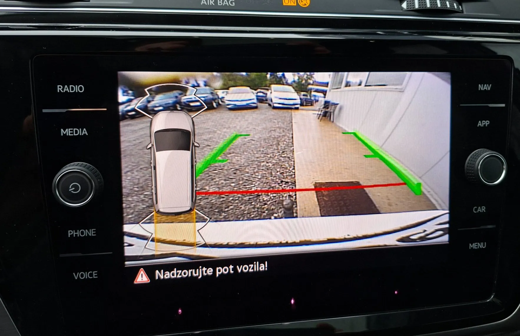 Zunanja slika - Volkswagen Touran - 2.0 TDI Highline DSG - Slo poreklo - 1. Lastnik - 17