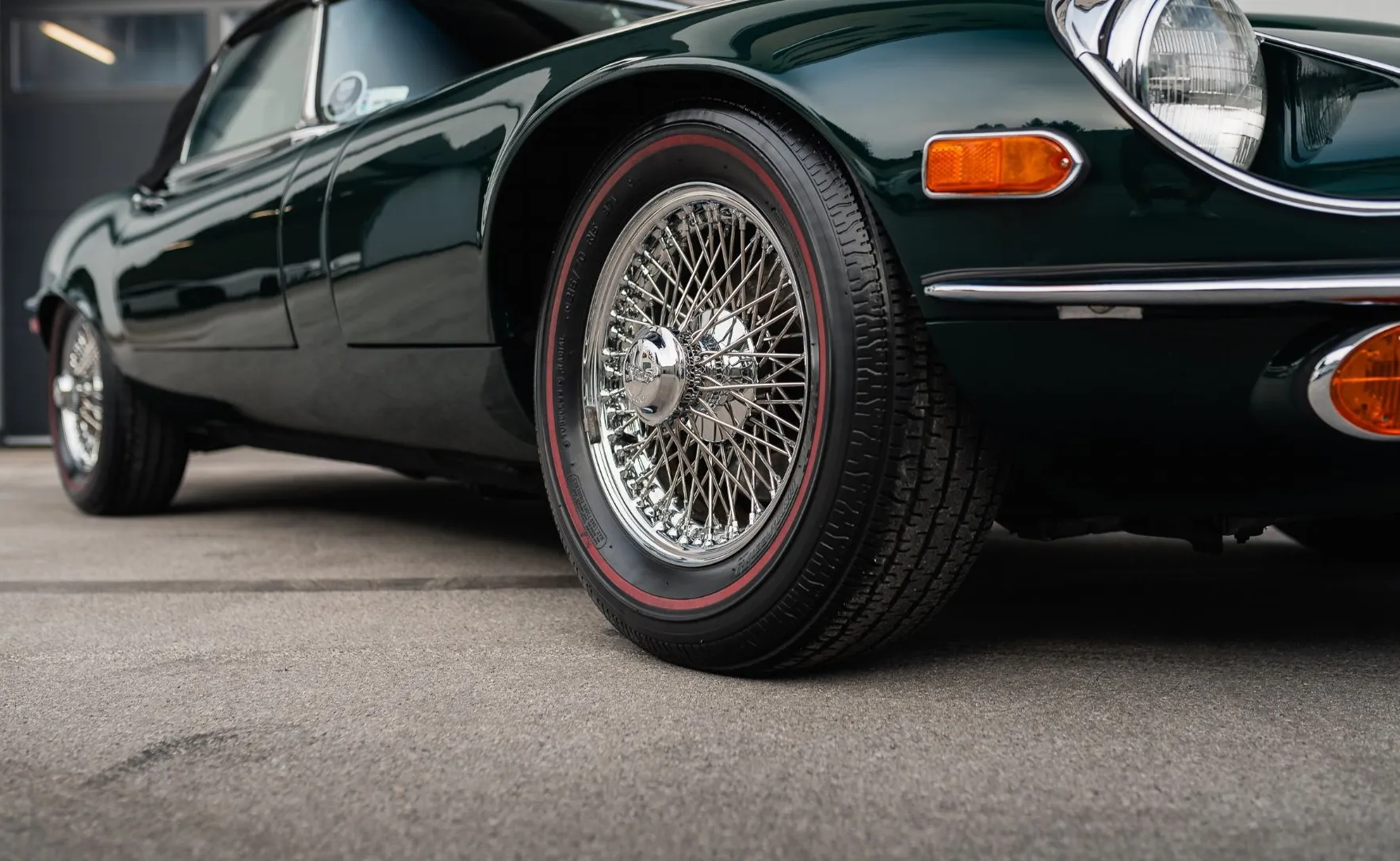 Zunanja slika - Jaguar E-Type - V12 Roadster - najlepši avto kadarkoli narejen - 10