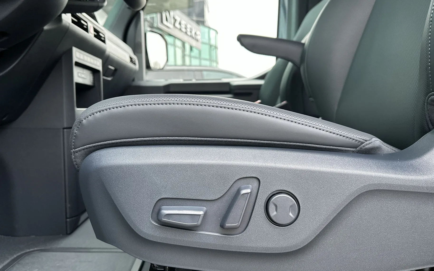 Zunanja slika - KIA PV5 - 71.2 kWh baterija 120 kW 163 KS  Quantum - 9